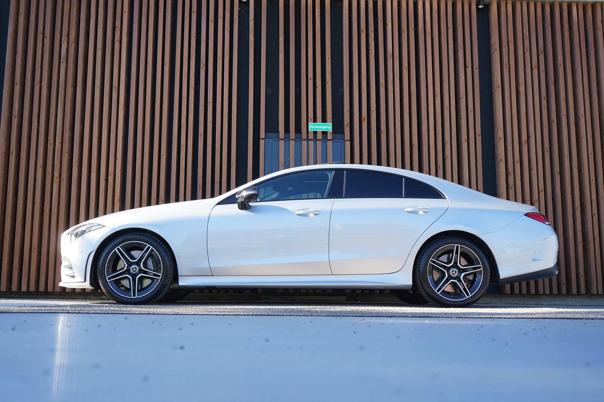 MERCEDES-BENZ CLS 450 4MATIC AMG LINE NIGHT PLUS 9G-TRONIC l-showroom-element-3