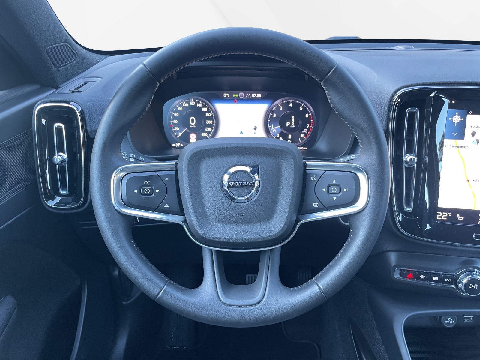 VOLVO XC40 2.0 B4 MH Momentum AWD-image-11