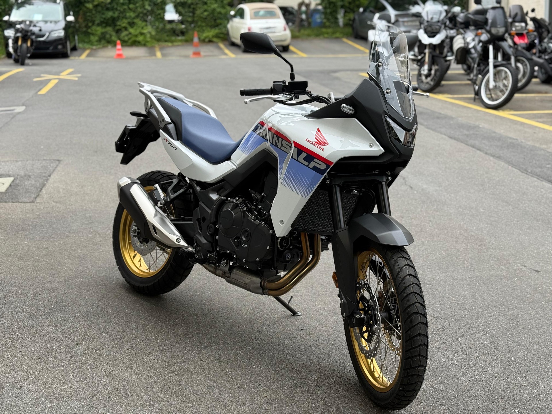 HONDA XL 750 Transalp-image-1