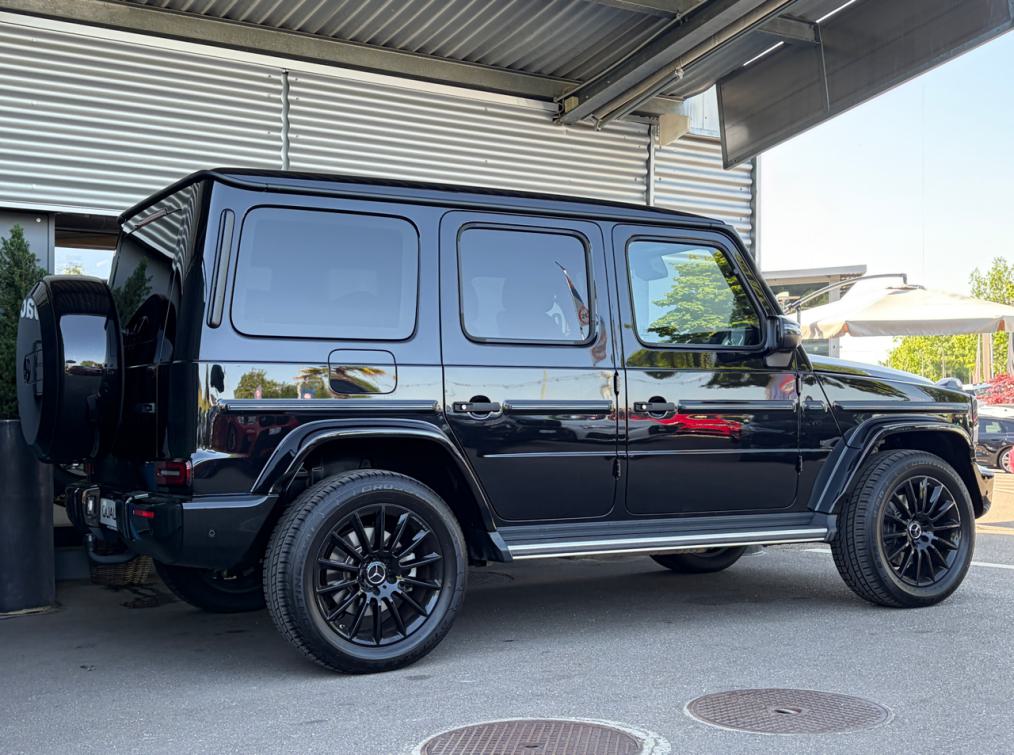 MERCEDES-BENZ G 500 AMG Line-showroom-element-2