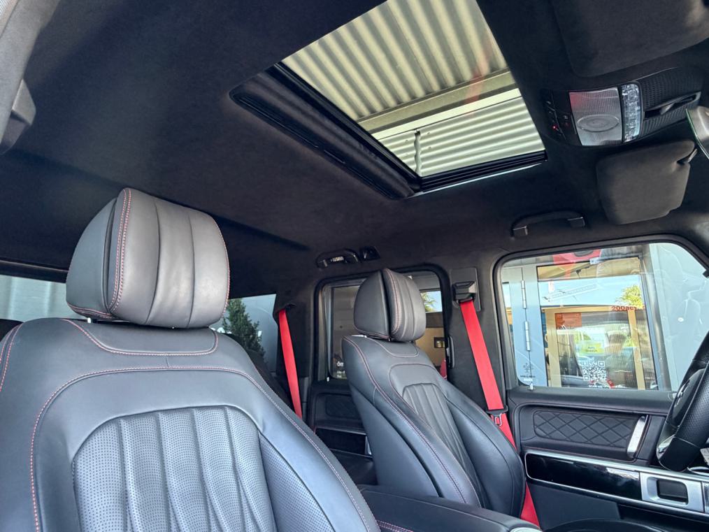 MERCEDES-BENZ G 500 AMG Line-image-12