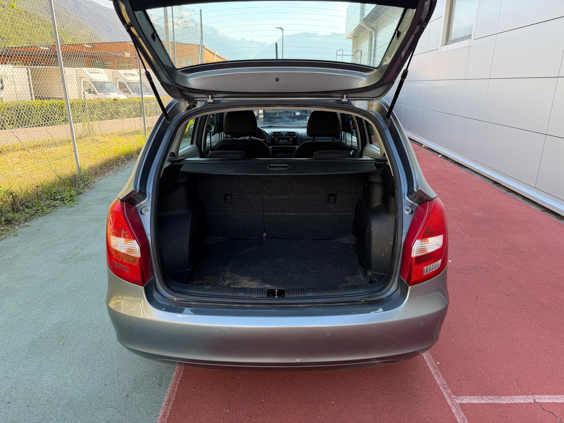 SKODA Fabia 1.2 TDI Greenline-image-12