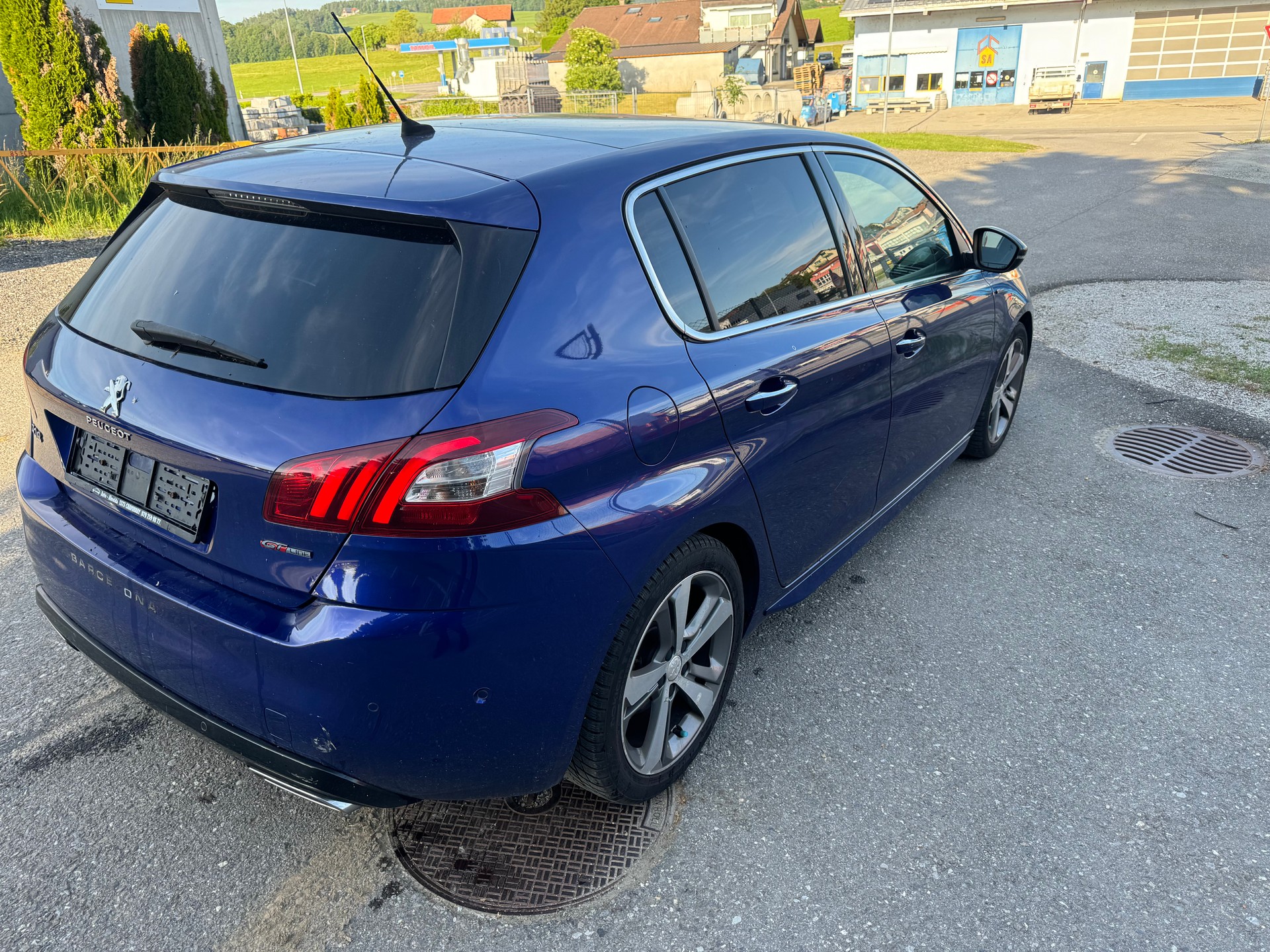 PEUGEOT 308 1.2 THP GT Line Automatic-image-3