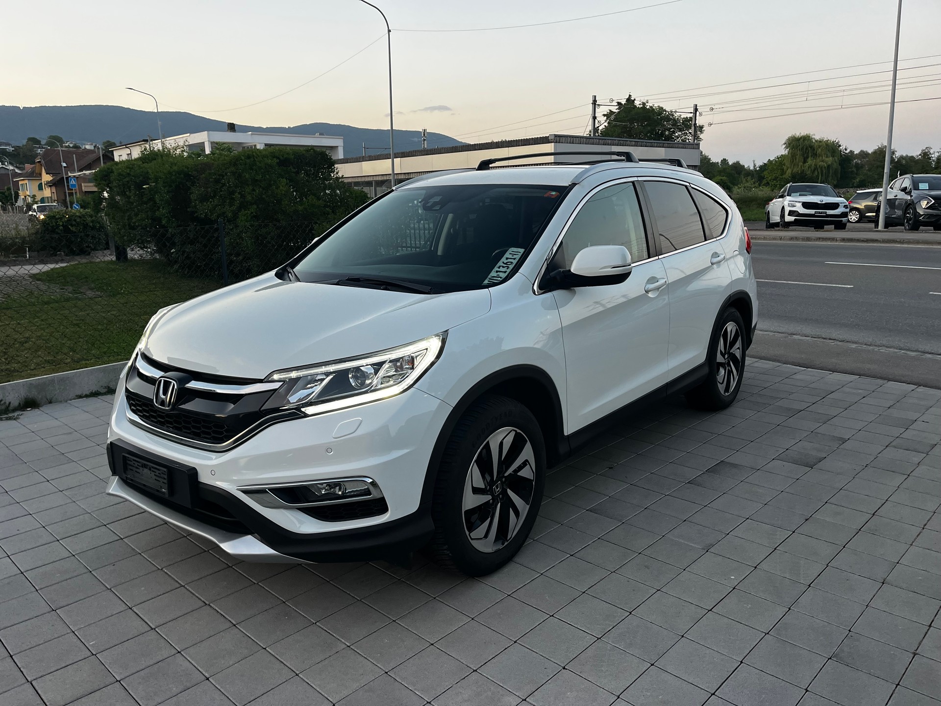 HONDA CR-V 1.6 i-DTEC Lifestyle 4WD Automatic-image-2