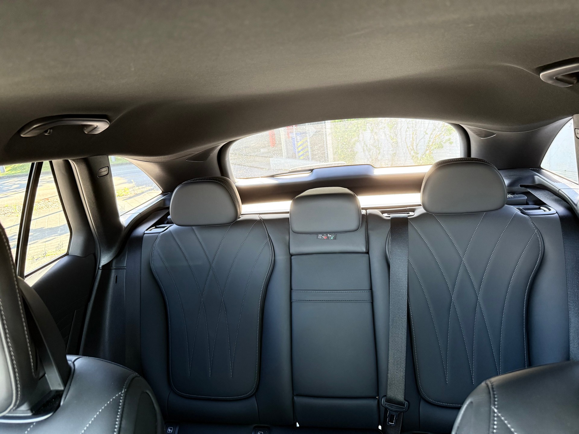 MERCEDES-BENZ GLC 220 d AMG Line 4matic-image-16