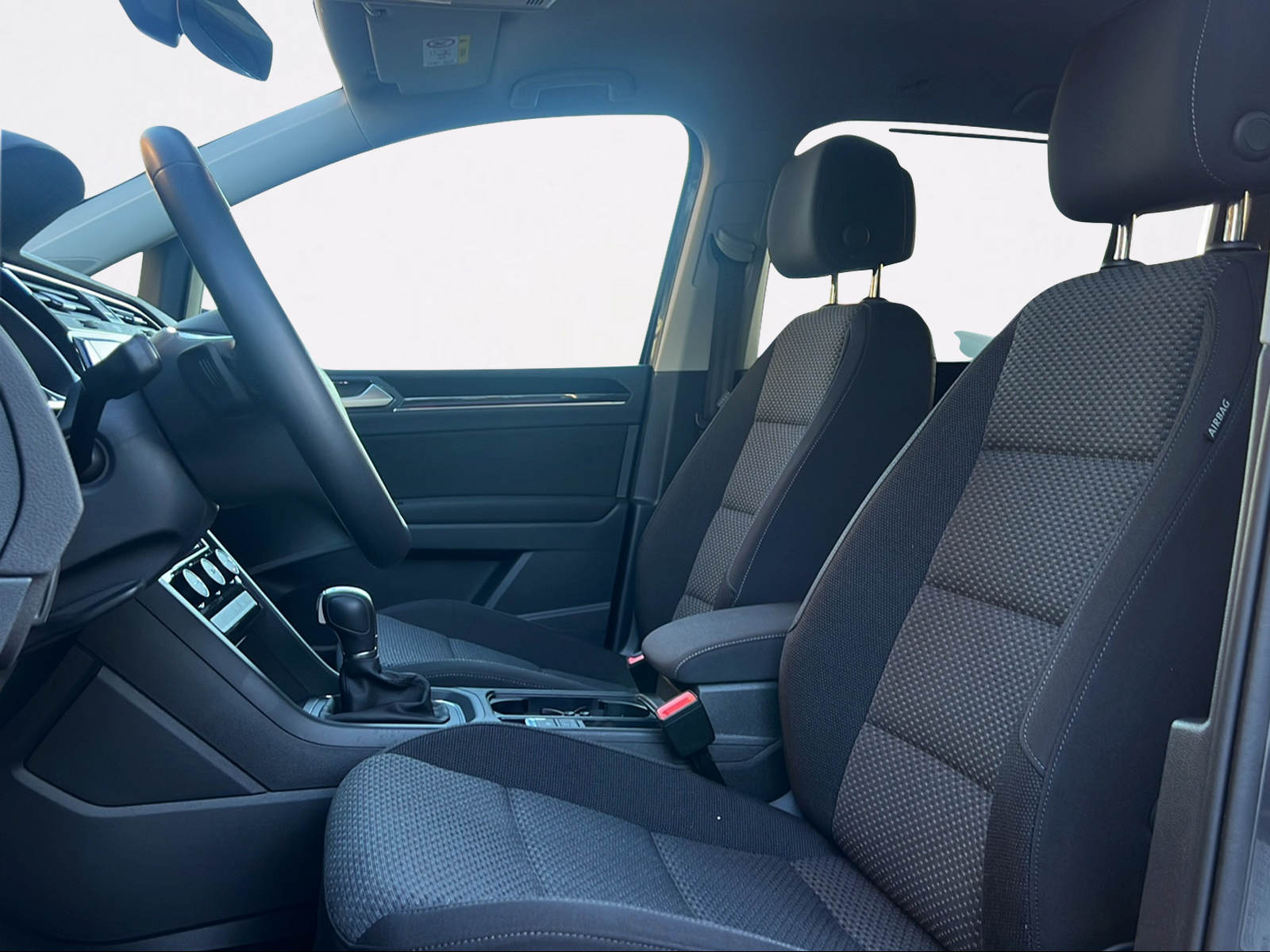 VW Touran 1.5 TSI EVO Comfortline DSG-image-11