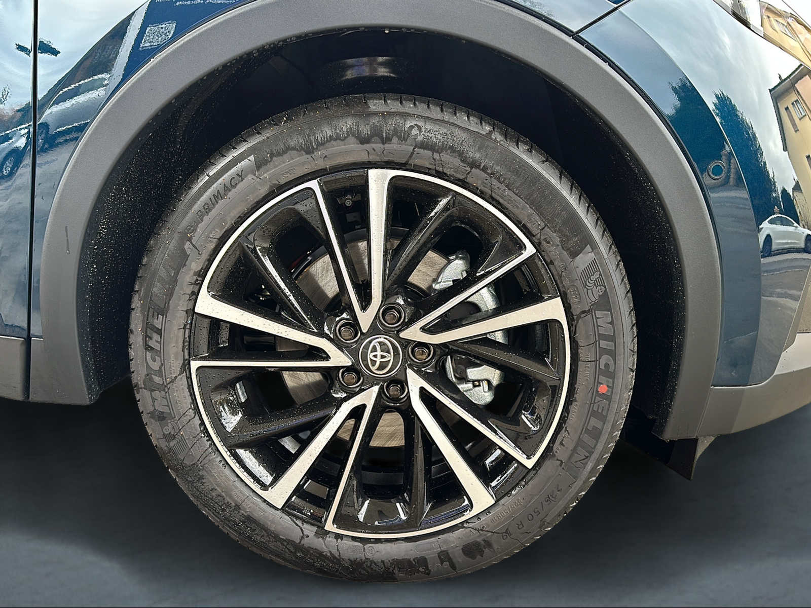 TOYOTA C-HR 2.0 HSD CVT Style 4WD-image-4