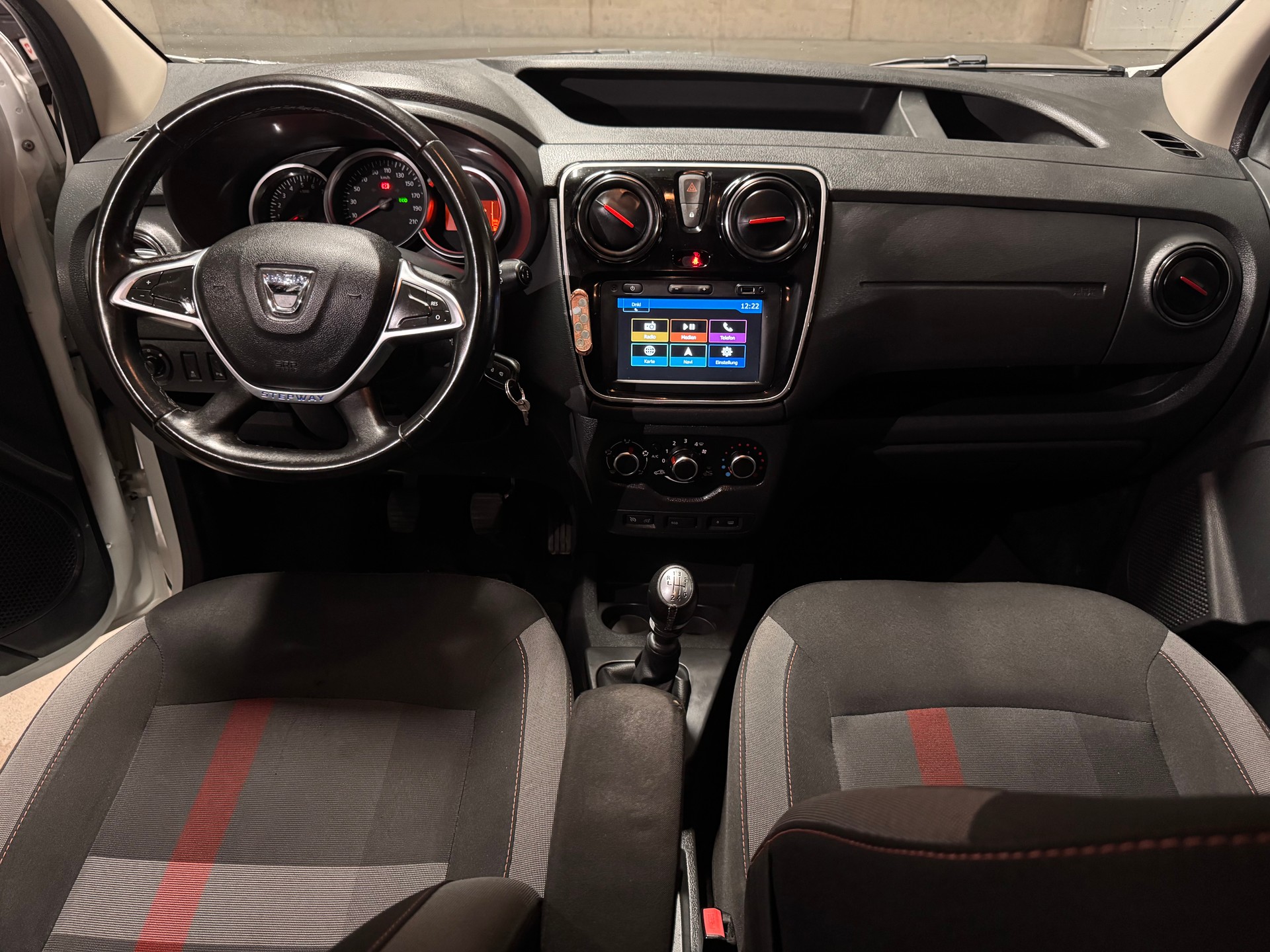 DACIA Dokker TCE 130 16V Stepway-image-10
