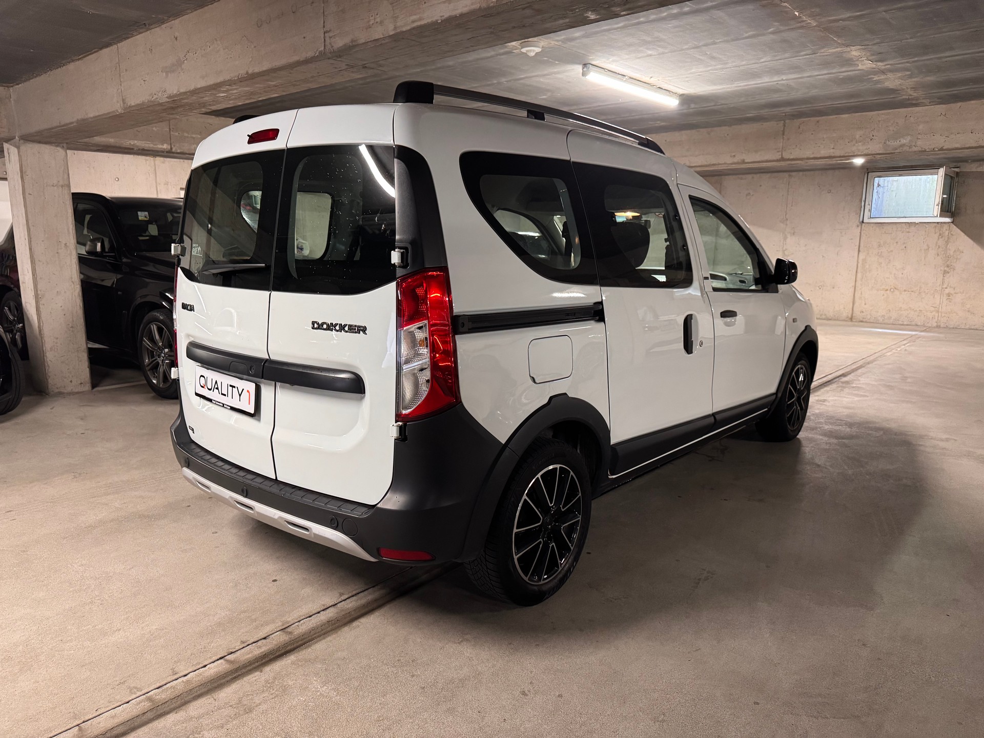 DACIA Dokker TCE 130 16V Stepway-image-4
