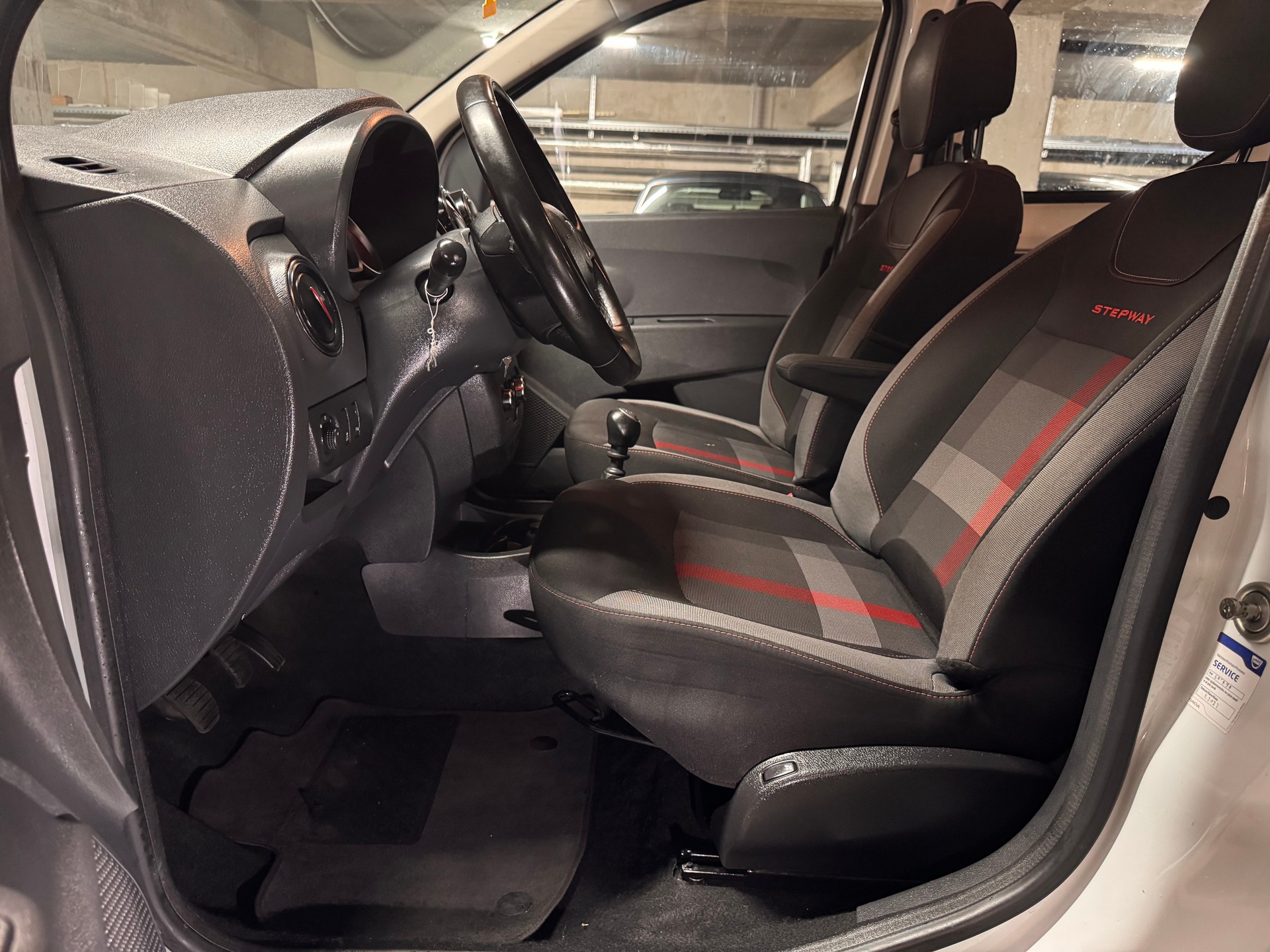 DACIA Dokker TCE 130 16V Stepway-image-9