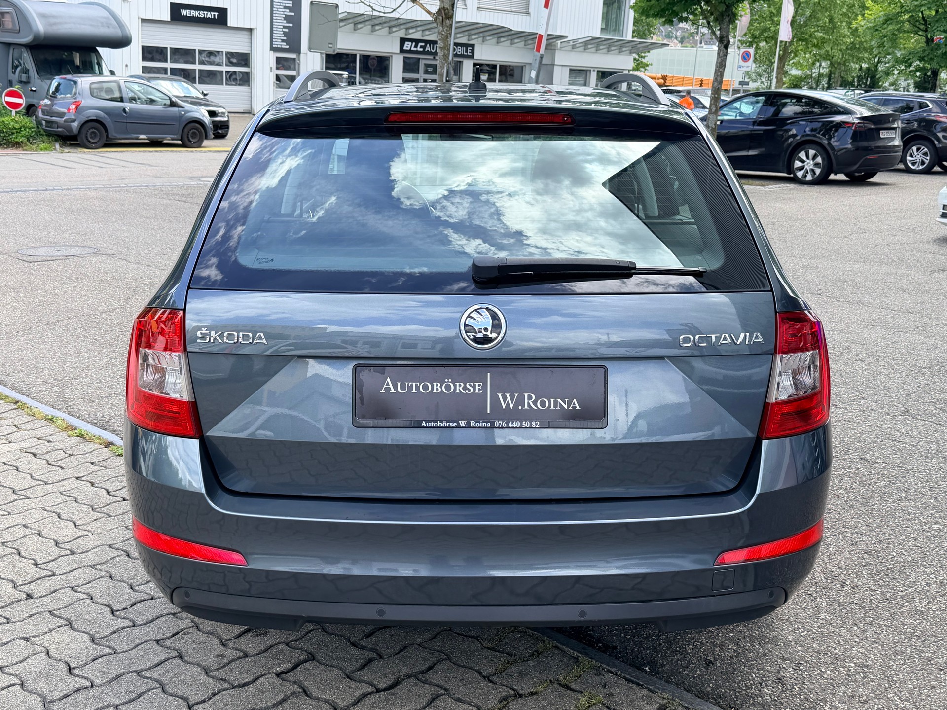 SKODA Octavia Combi 1.4 TSI Ambition DSG-showroom-element-3