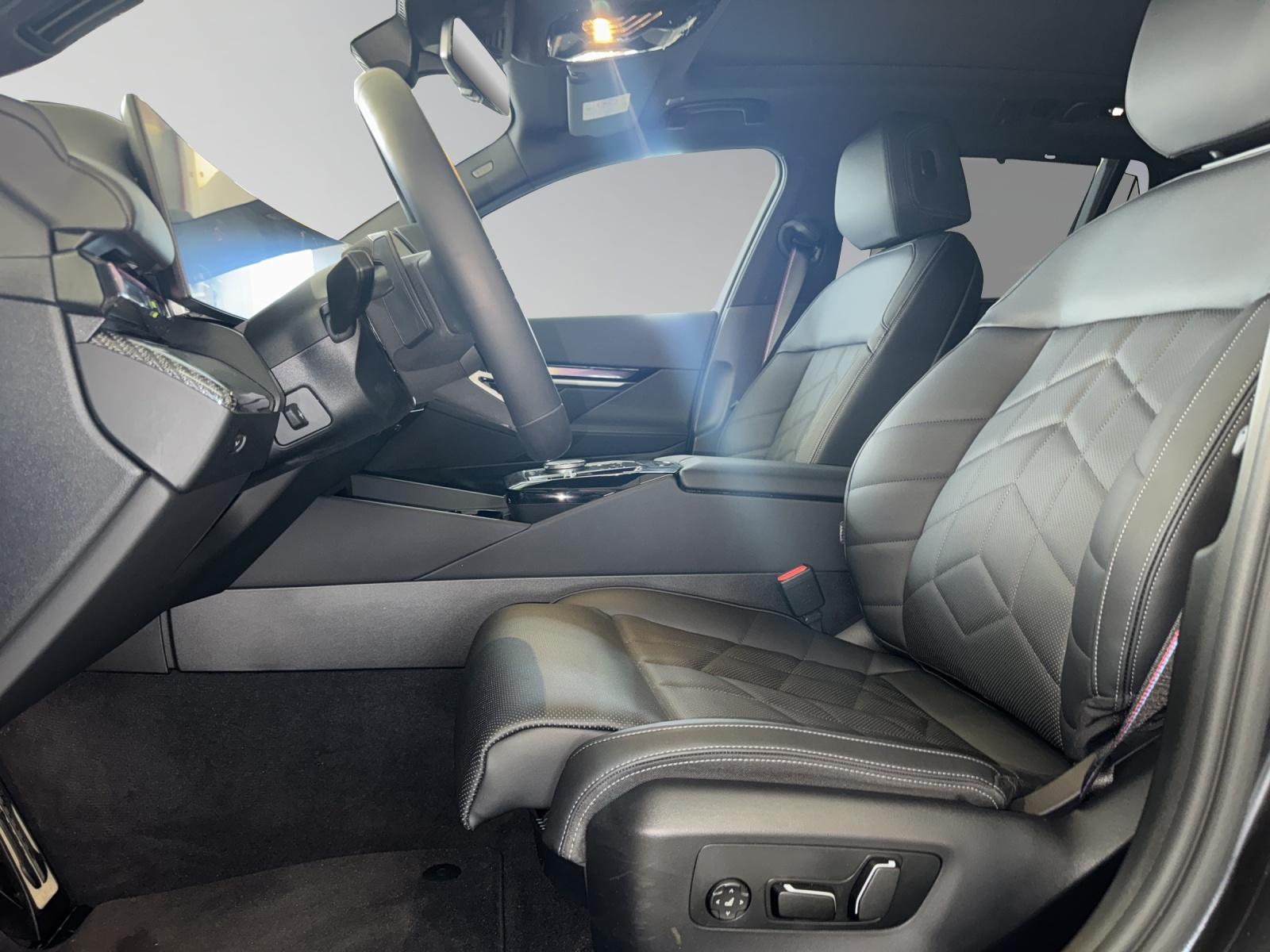 BMW 520d xDrive Touring-image-5
