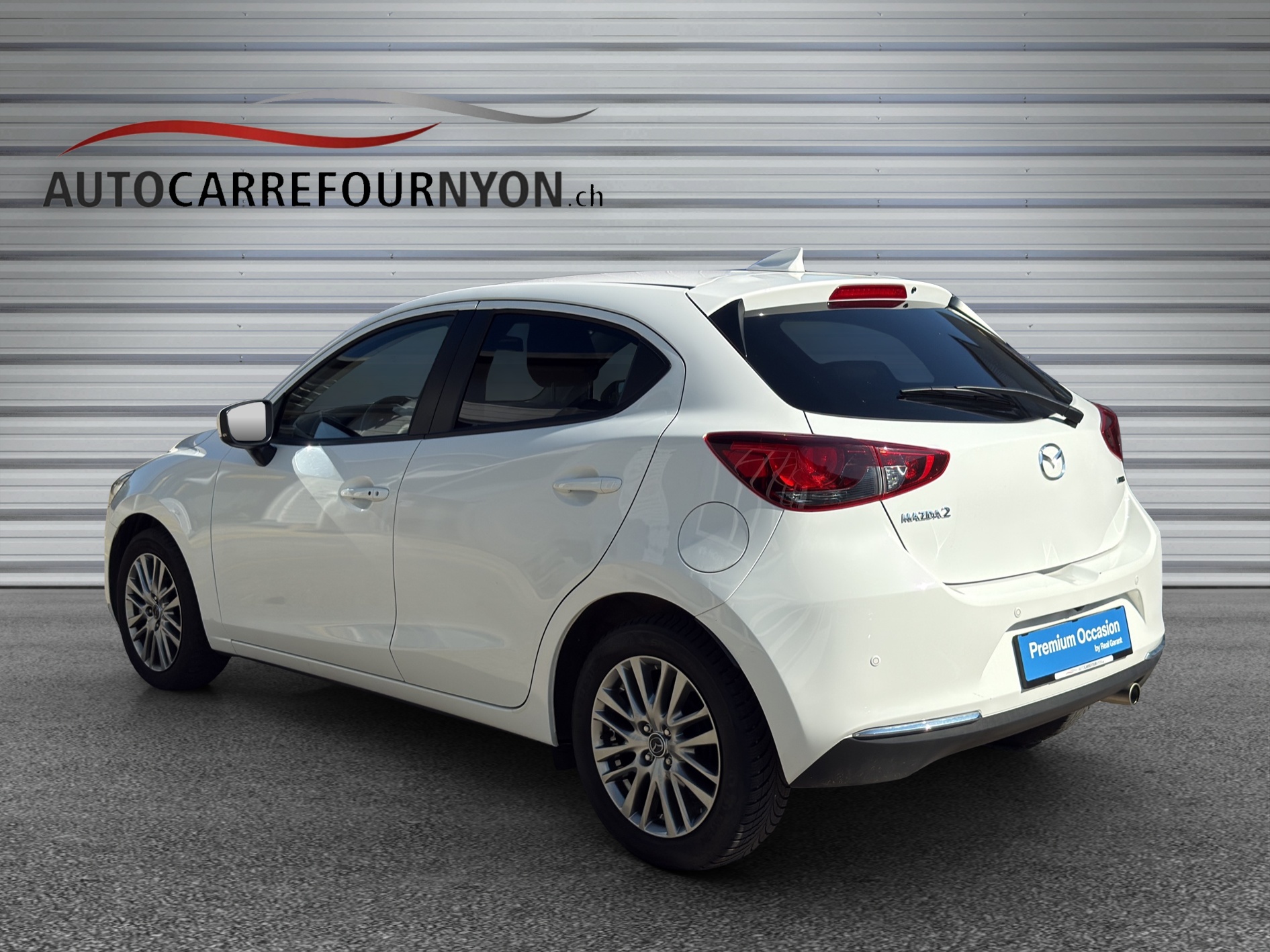 MAZDA 2 SKYACTIV-G 90 Revolution Automat-showroom-element-3