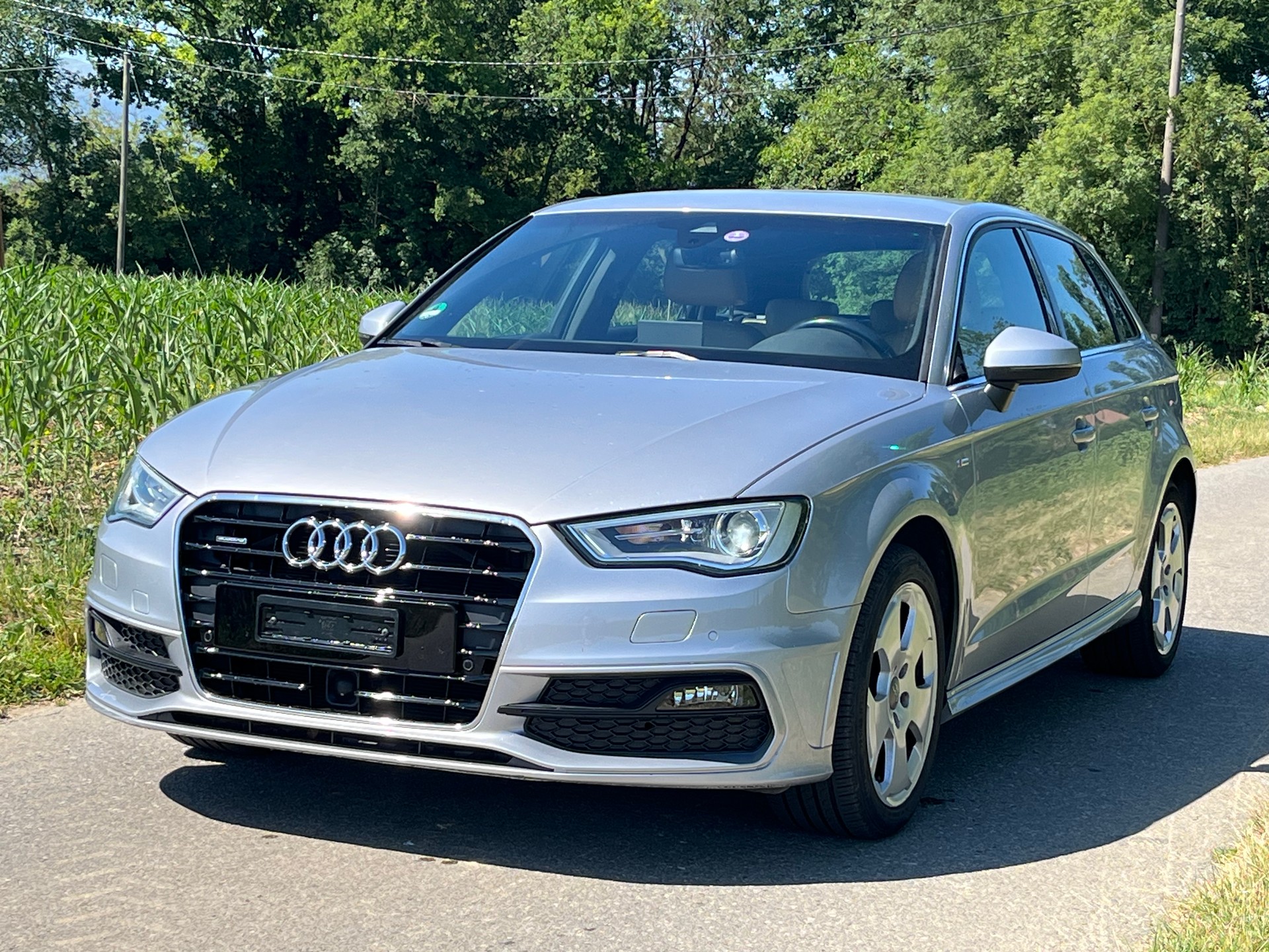 AUDI A3 Sportback 1.8 TFSI quattro S-tronic S Line-showroom-element-1