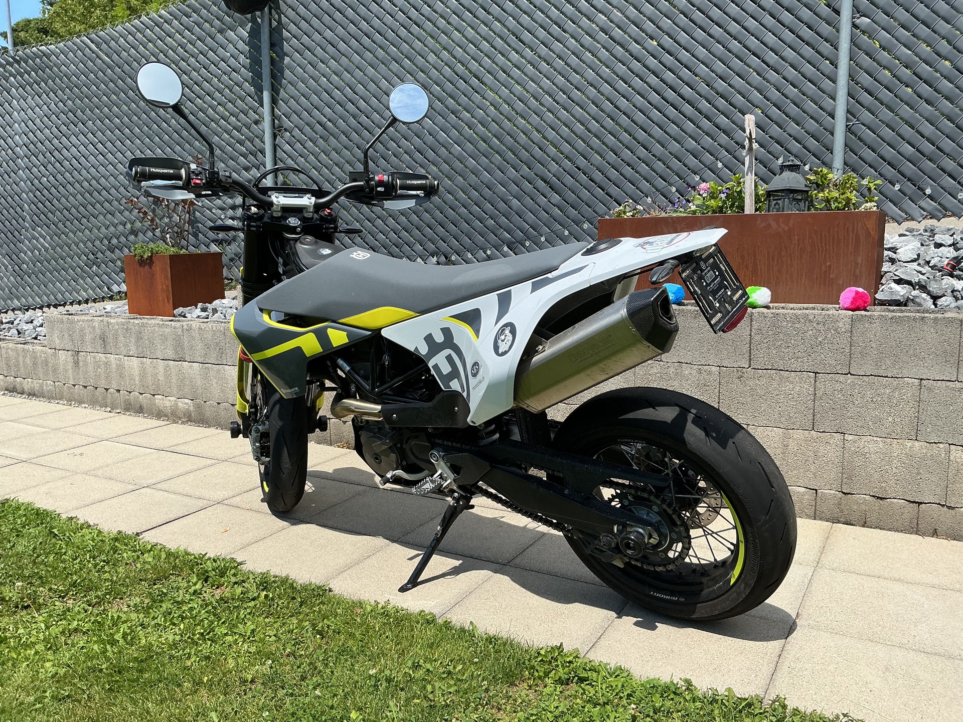 HUSQVARNA 701 Supermoto-image-3