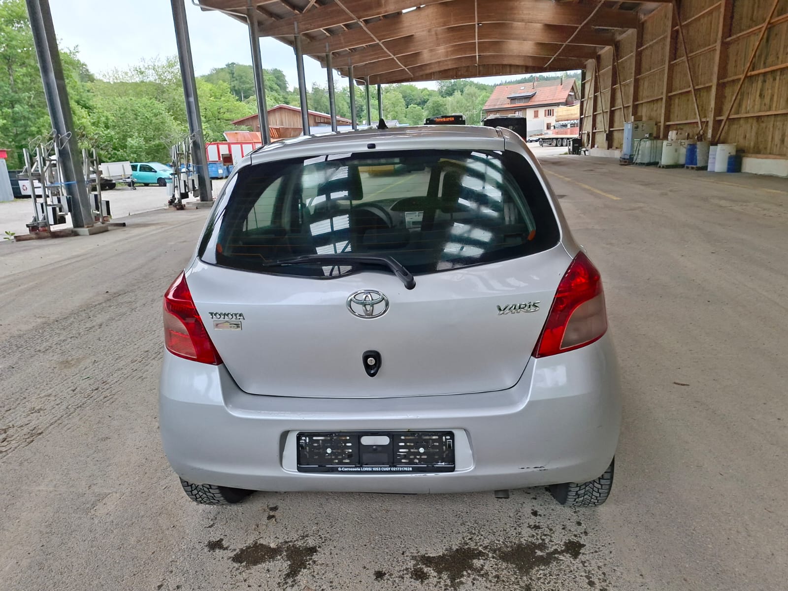 TOYOTA Yaris 1.3 Linea Sol-showroom-element-3