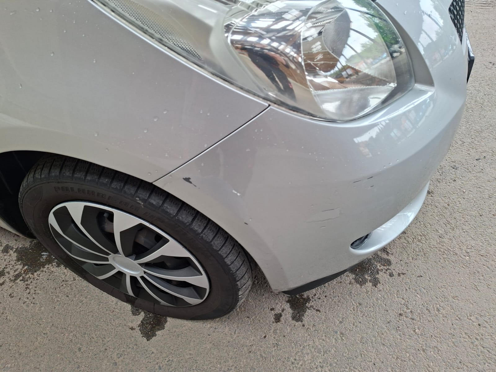 TOYOTA Yaris 1.3 Linea Sol-image-7