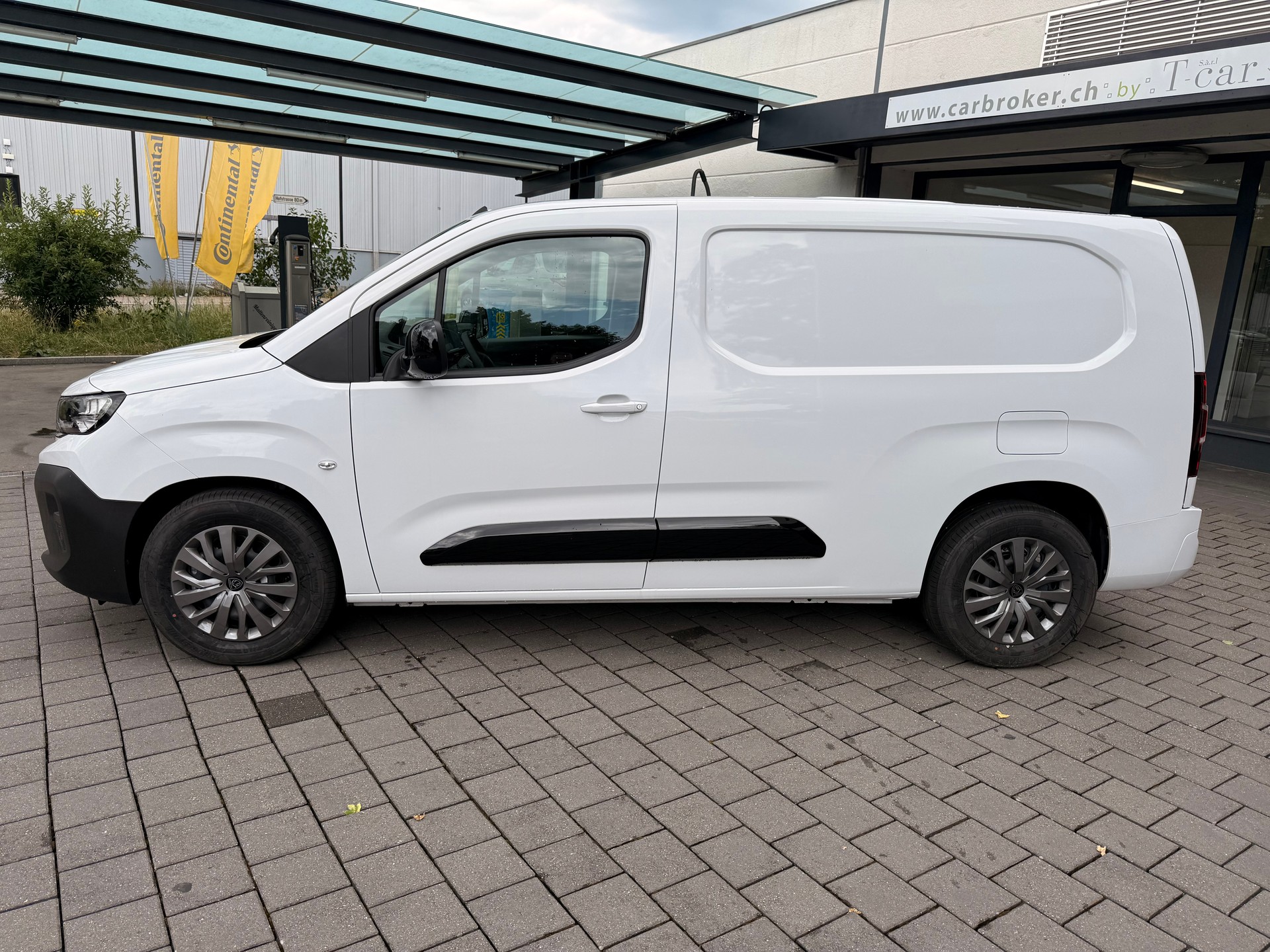 PEUGEOT Kasten Lang 50kWh-image-2