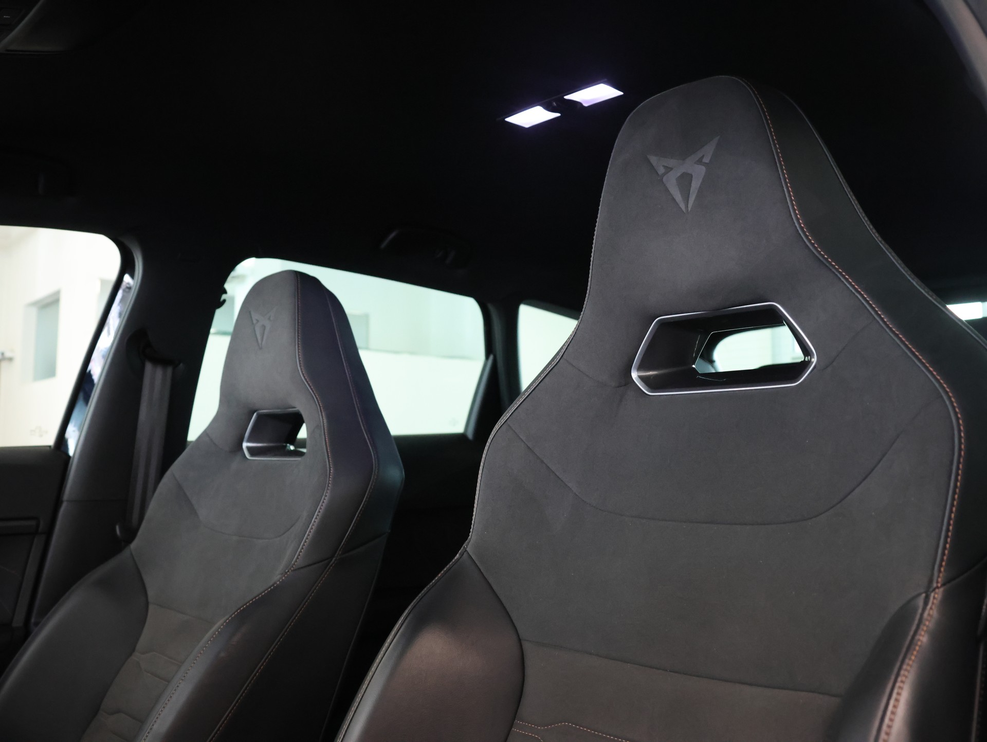 CUPRA Ateca 2.0TSI 4Drive DSG *360 Kamera* *Sitzheizung*-image-11