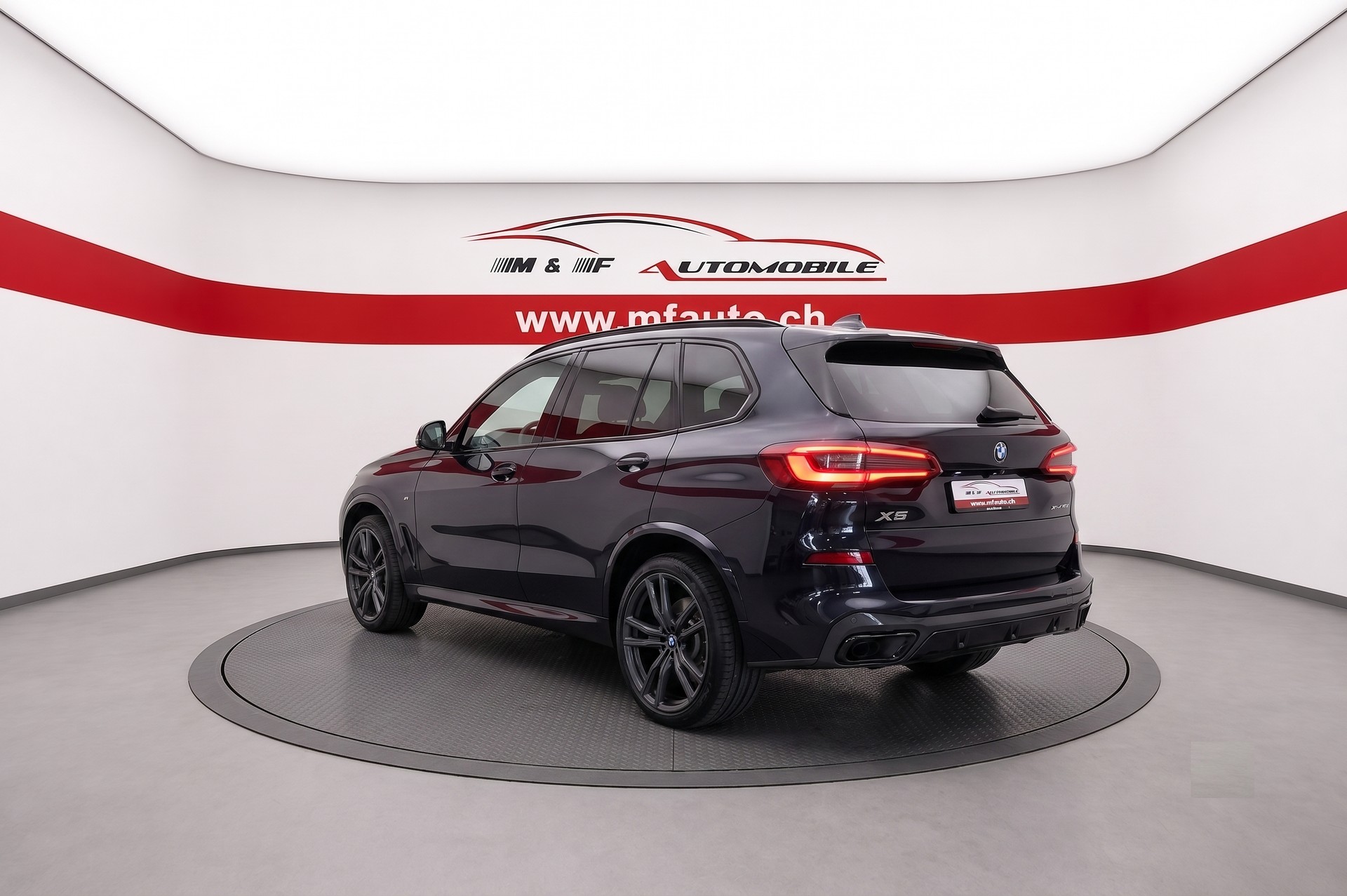 BMW X5 40d xDrive SAG CH FAHRZEUG-image-5