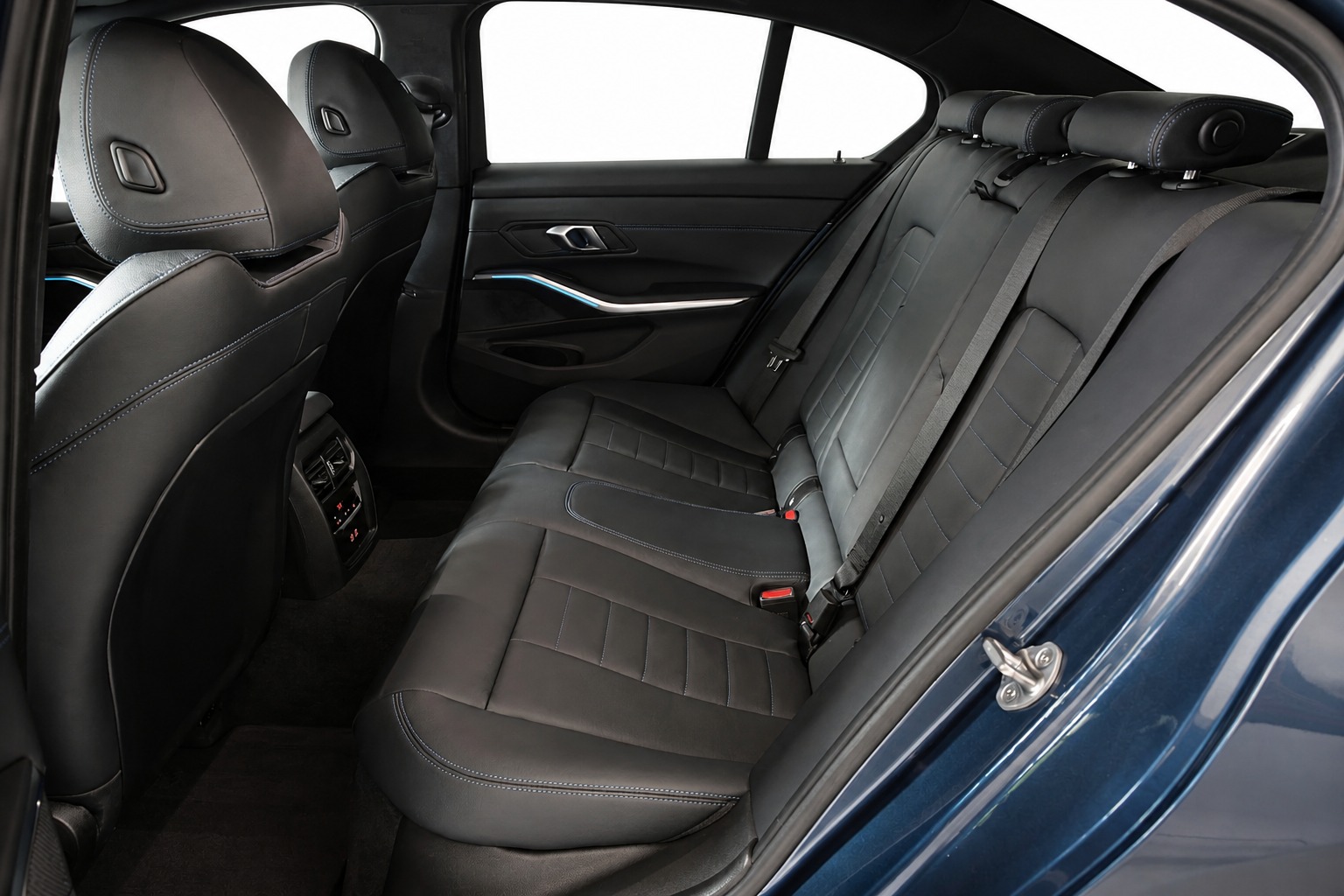 BMW M340i xDrive 48V Steptronic M-Performance-image-19