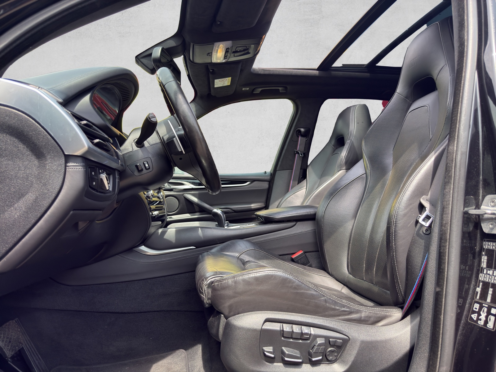 BMW X5M Steptronic-image-7