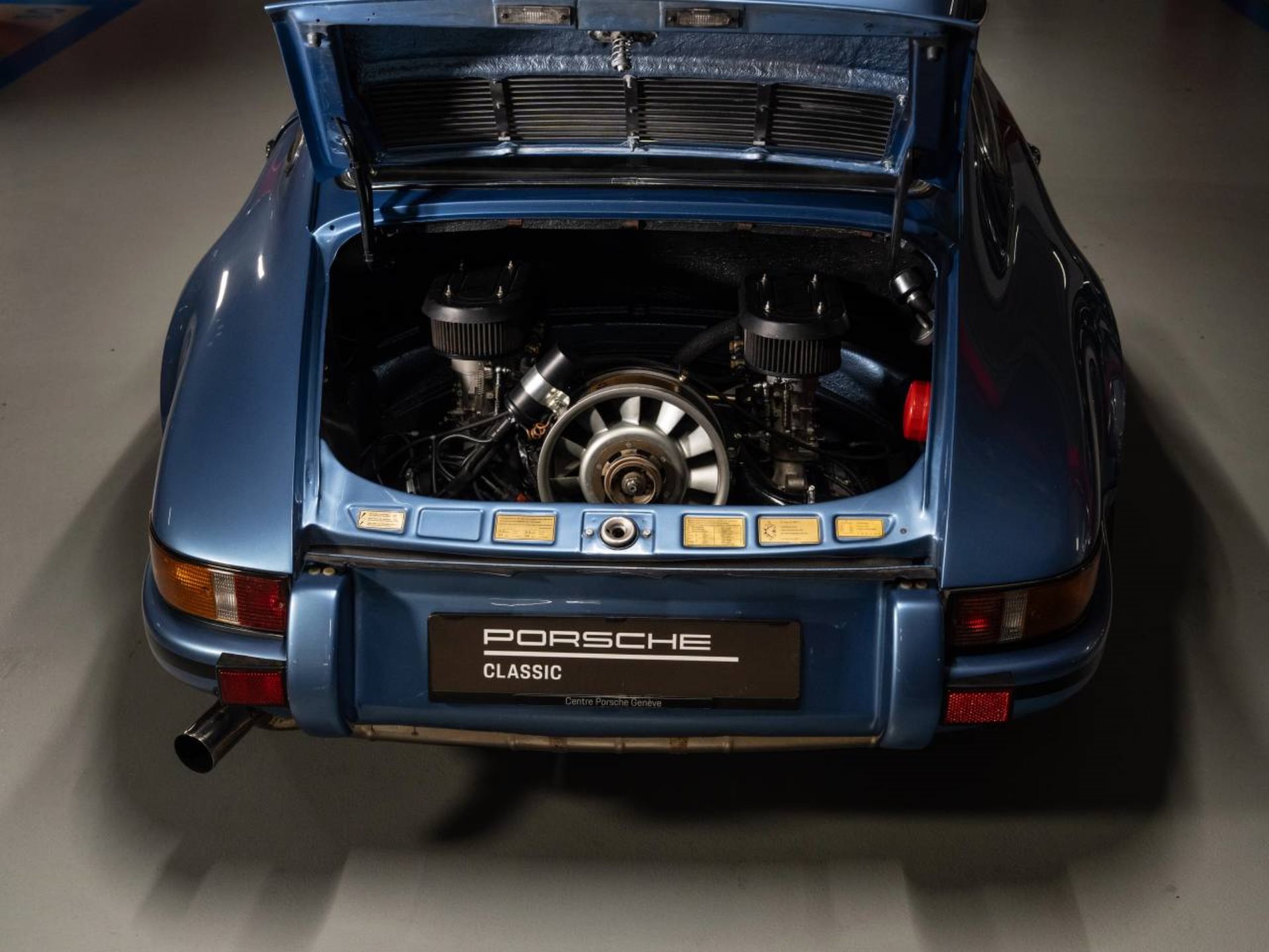 PORSCHE 911 T 2.4 Coupé-image-31