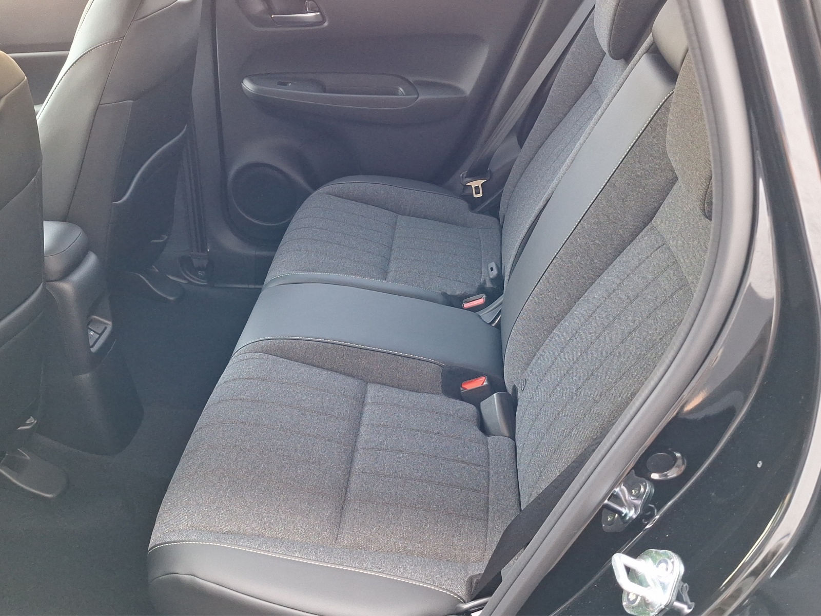 HONDA Jazz 1.5 i-MMD Advance-image-12