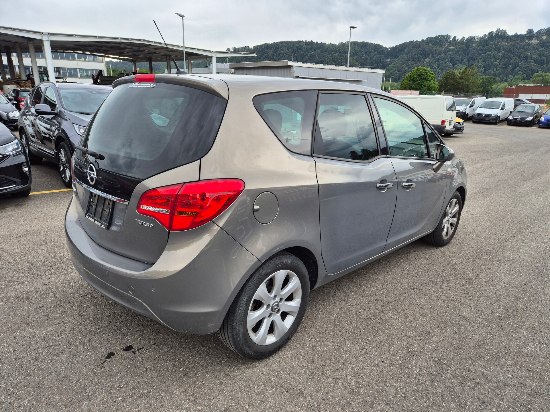 OPEL Meriva 1.4 Turbo Anniversary Edition-image-11
