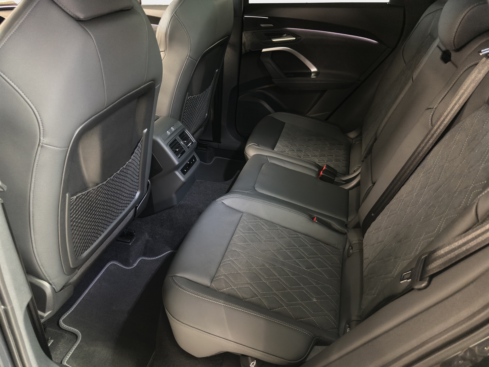 AUDI Q5 TDI quattro 150 kW S-tronic-image-11