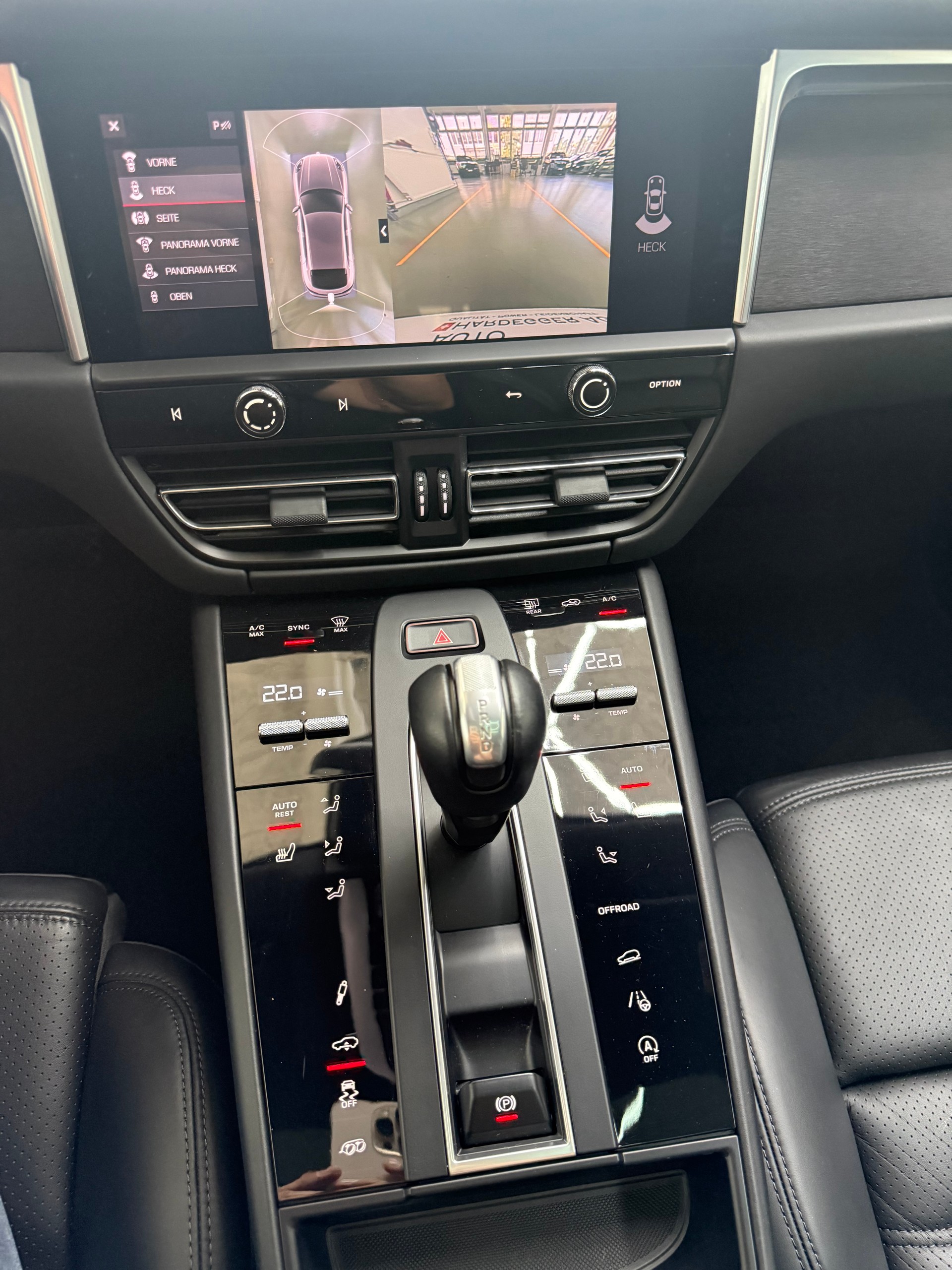 PORSCHE Macan GTS PDK inkl. Vollgarantie-image-24
