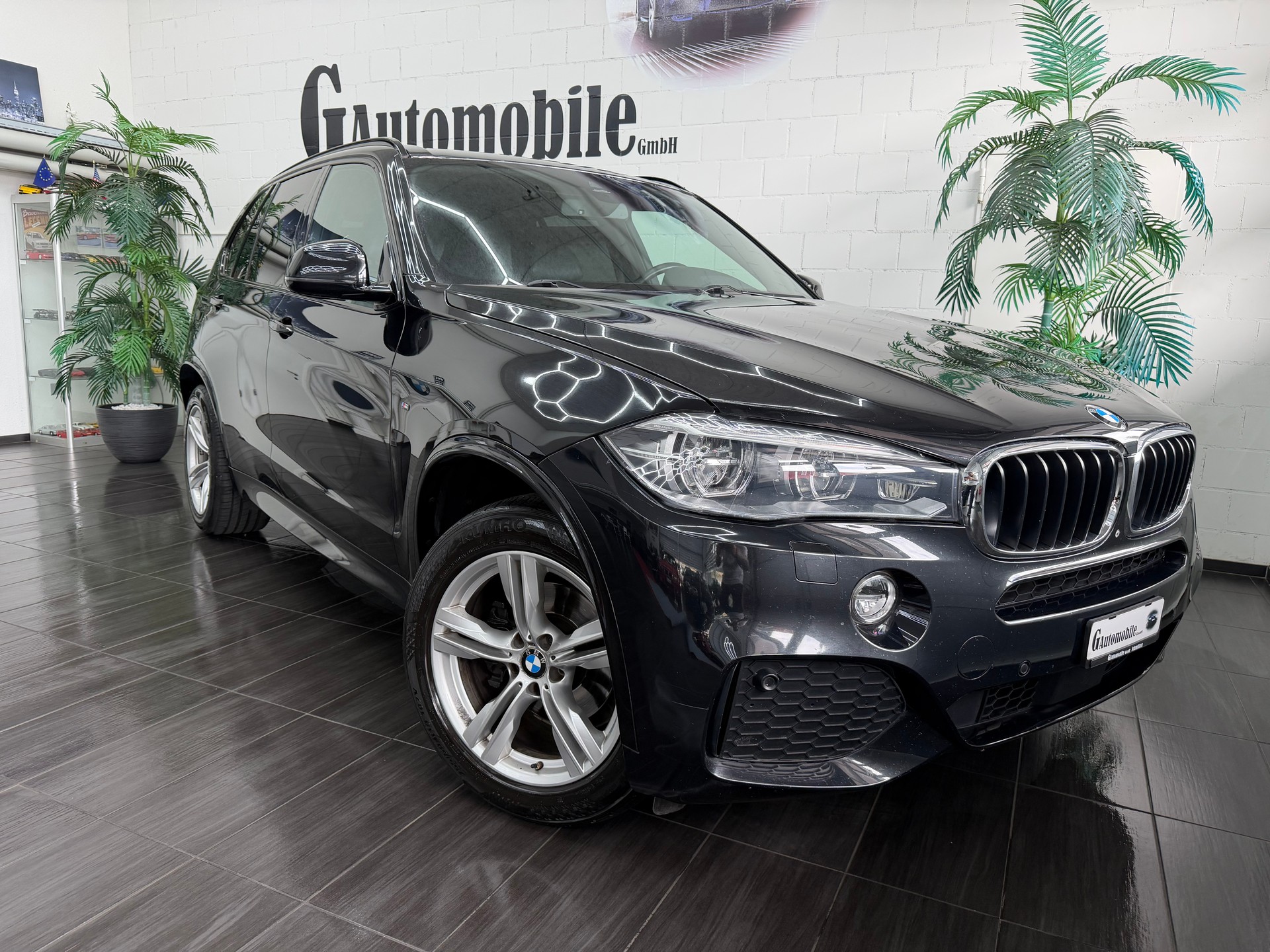 BMW X5 xDrive 30d Steptronic M Sportpaket ⭐️-showroom-element-1