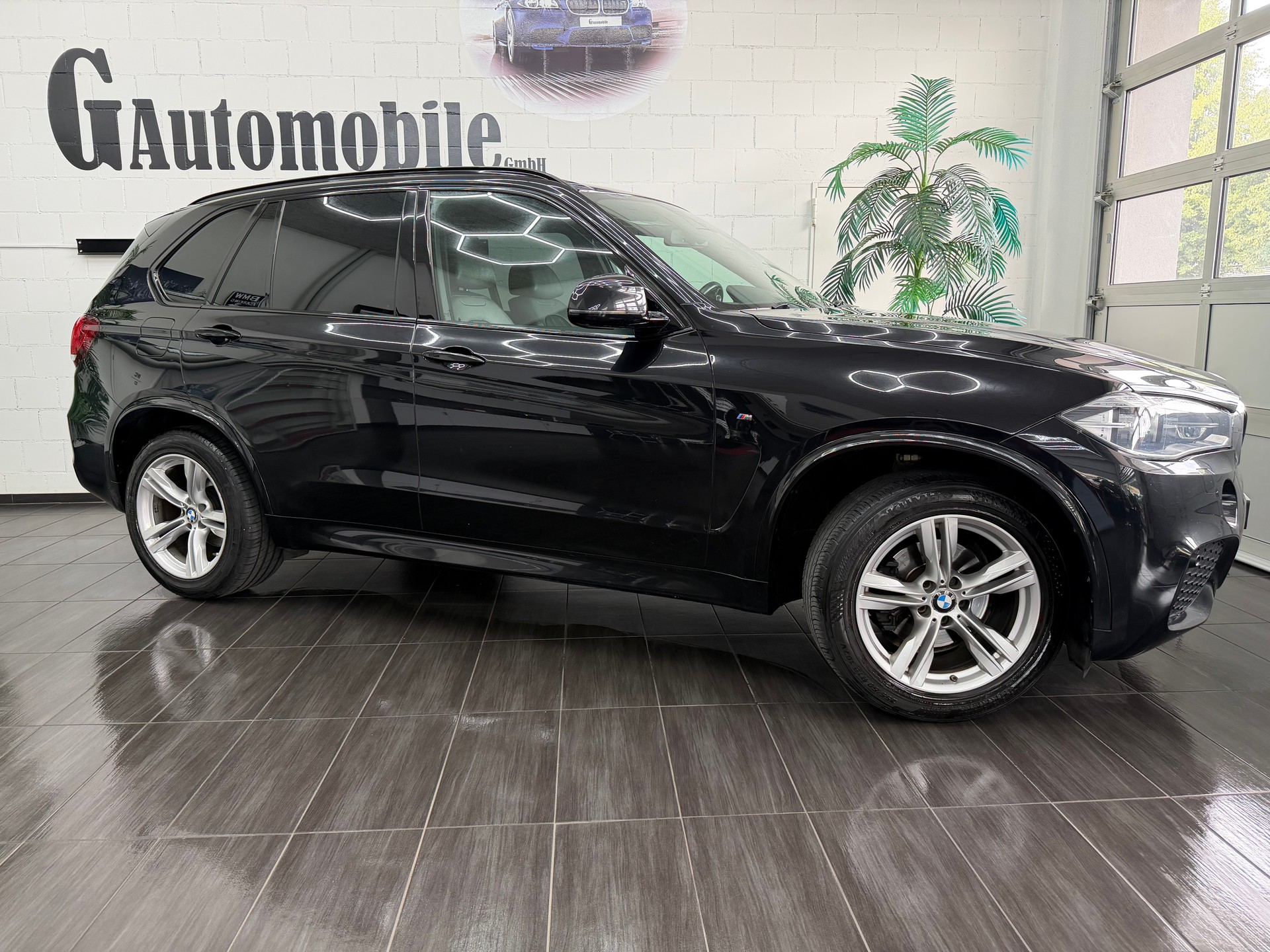 BMW X5 xDrive 30d Steptronic M Sportpaket ⭐️-showroom-element-2