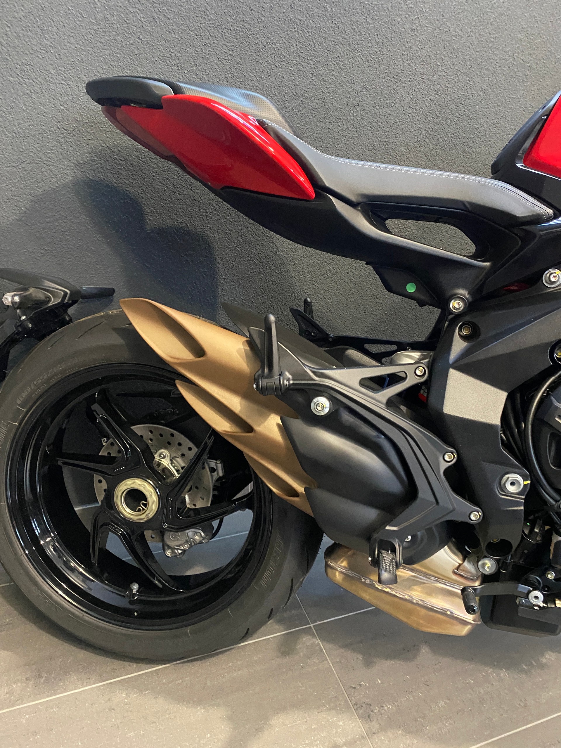 MV AGUSTA Brutale 800 Rosso 35 kW-image-3