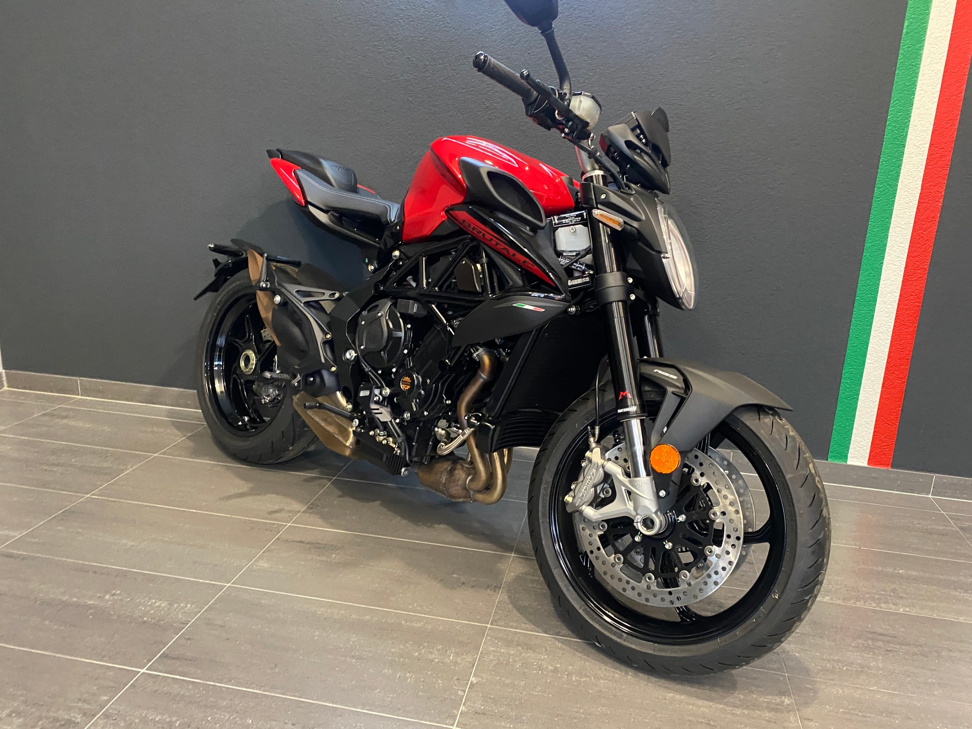 MV AGUSTA Brutale 800 Rosso 35 kW-image-1