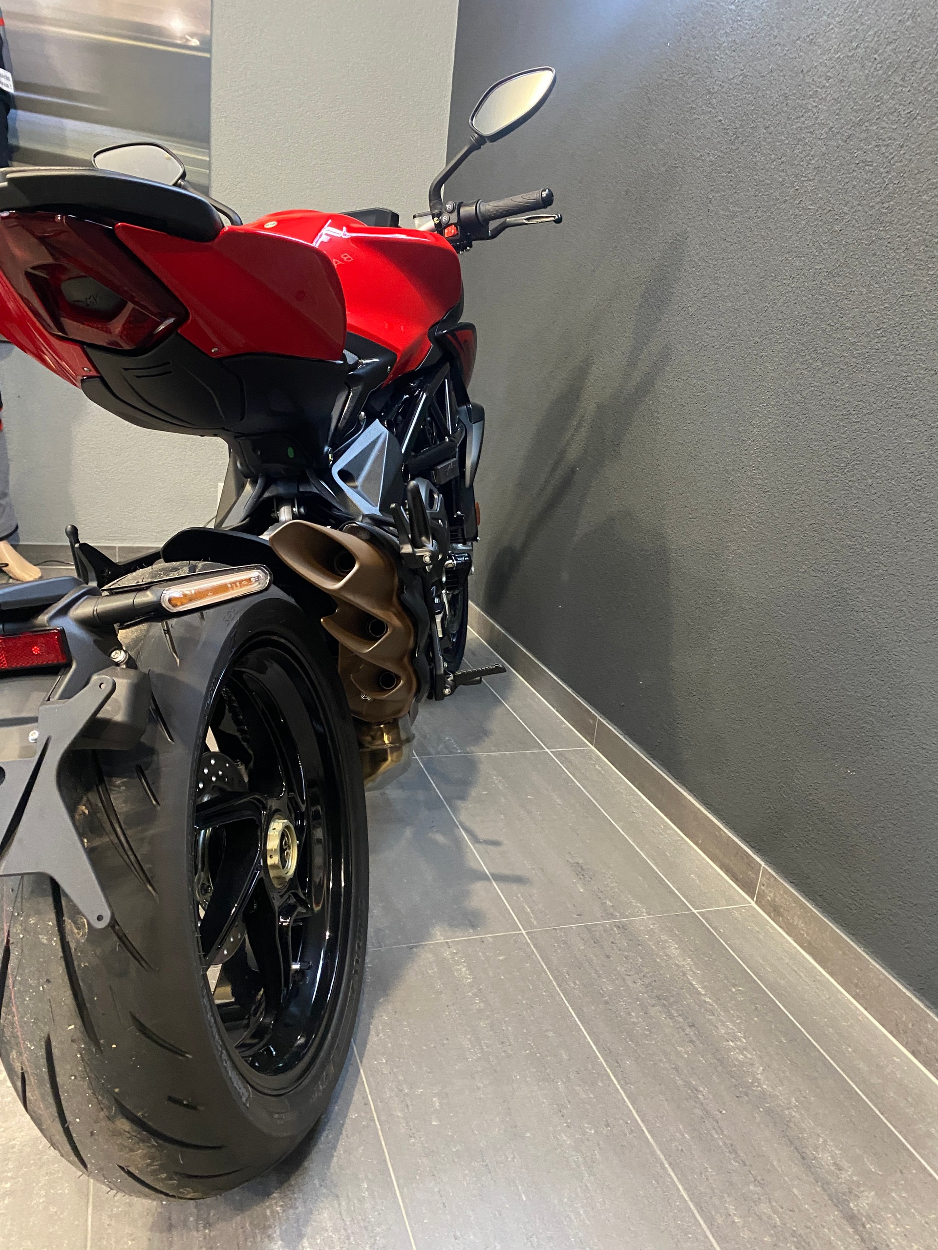 MV AGUSTA Brutale 800 Rosso 35 kW-image-13