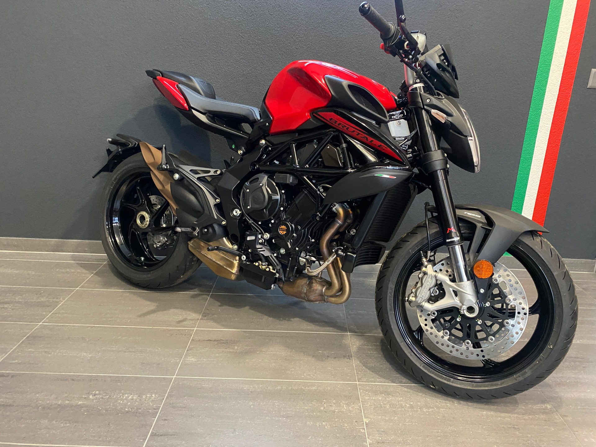 MV AGUSTA Brutale 800 Rosso 35 kW-image-2