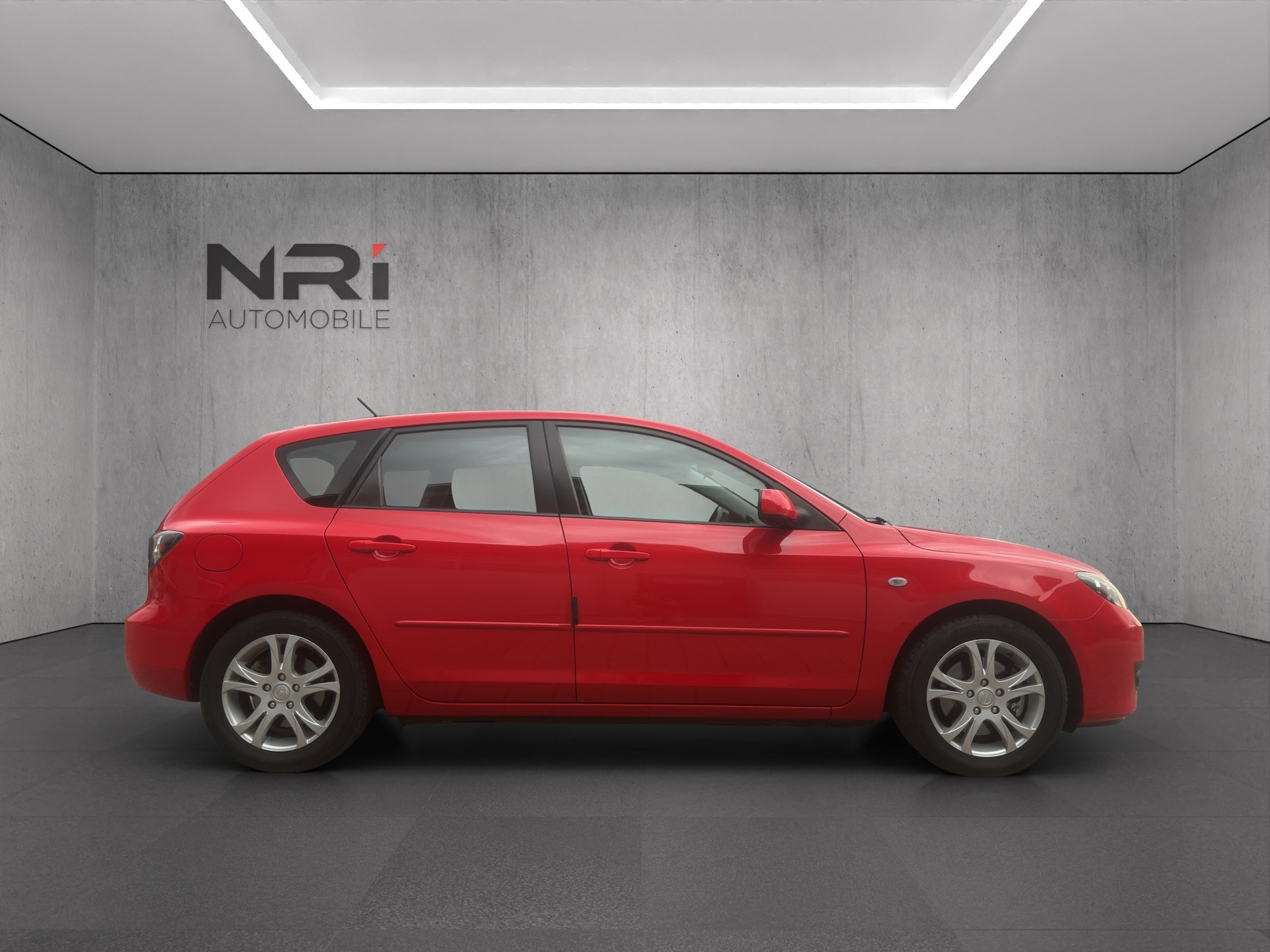MAZDA 3 2.0 16V Sport-showroom-element-3