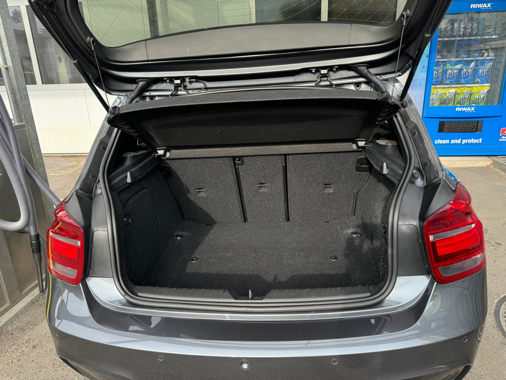 BMW 120d M-Sportpaket-image-3