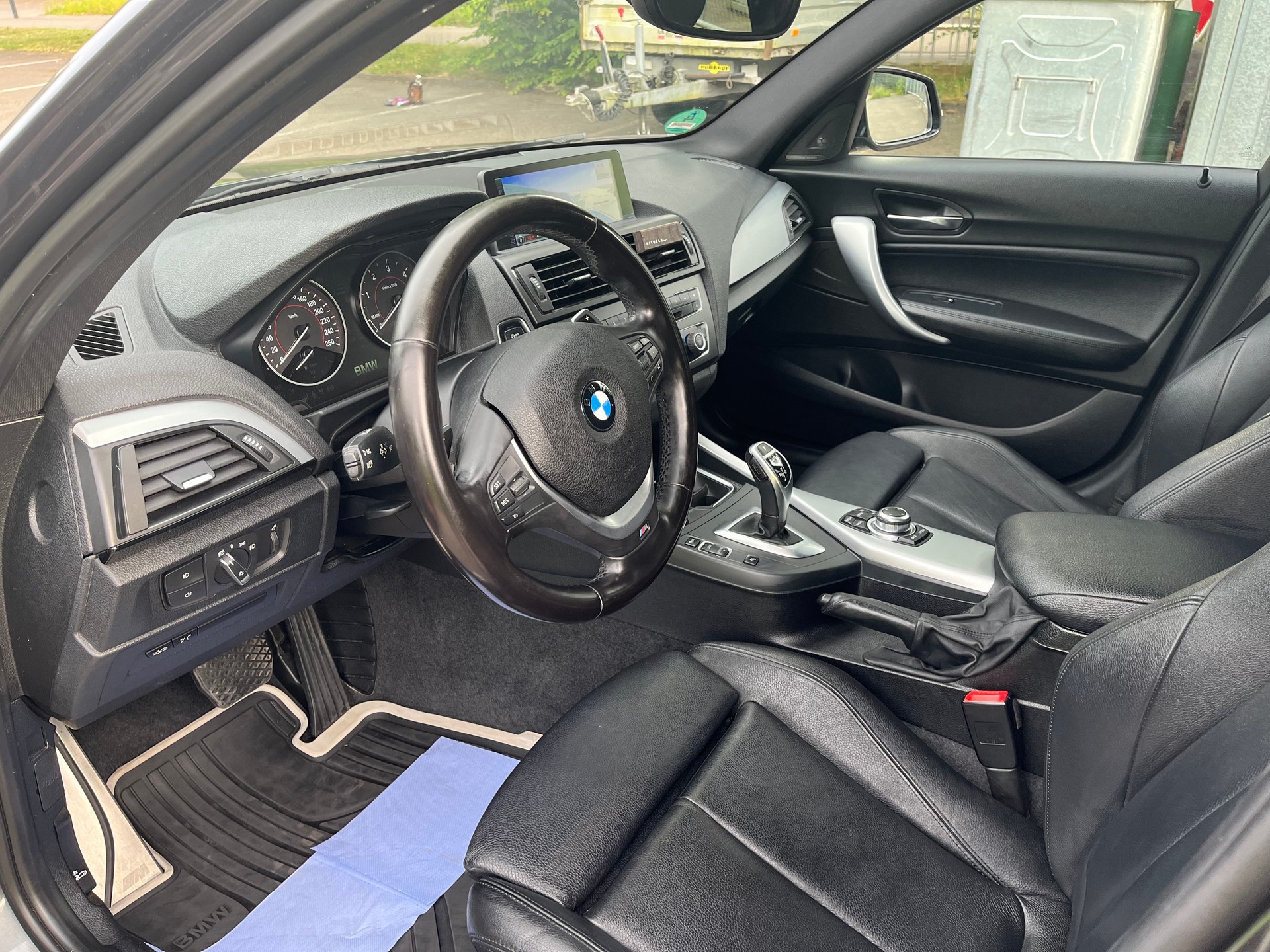 BMW 120d M-Sportpaket-image-4