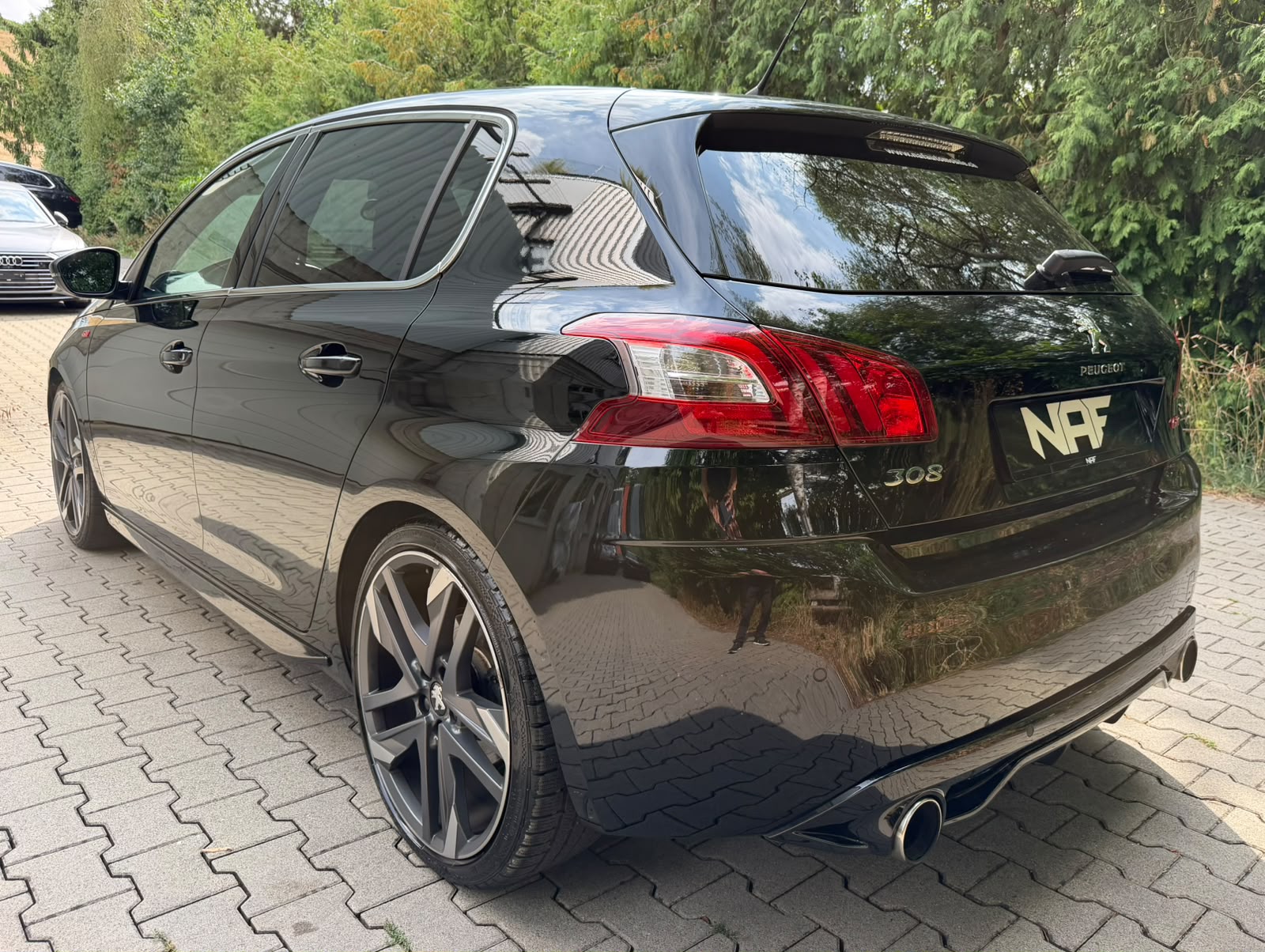 PEUGEOT 308 1.6 GTi-showroom-element-2