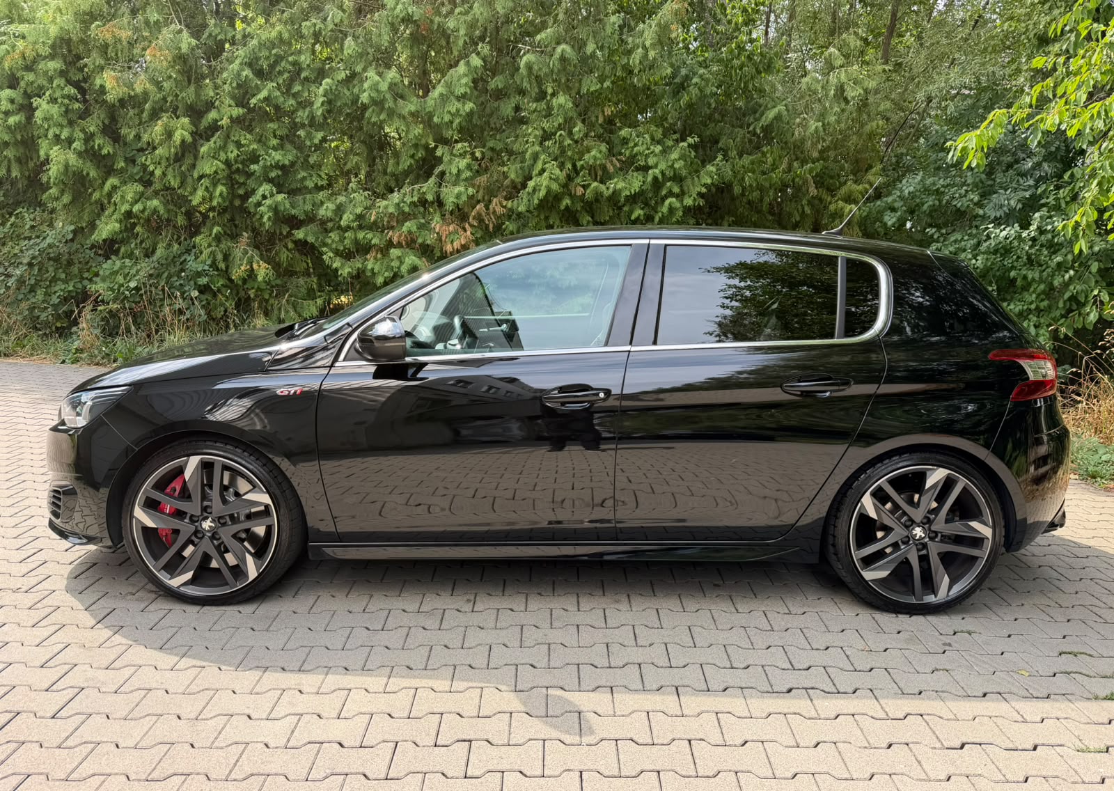 PEUGEOT 308 1.6 GTi-showroom-element-1