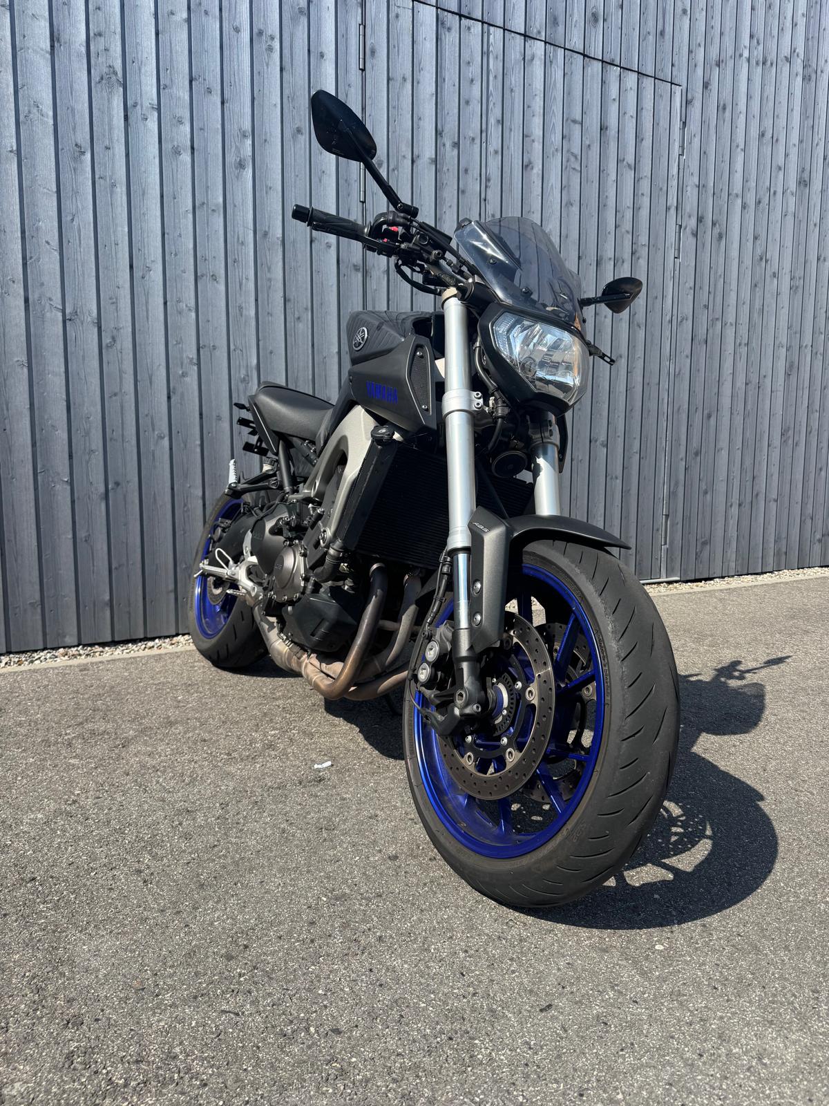YAMAHA MT-09 ABS-image-1