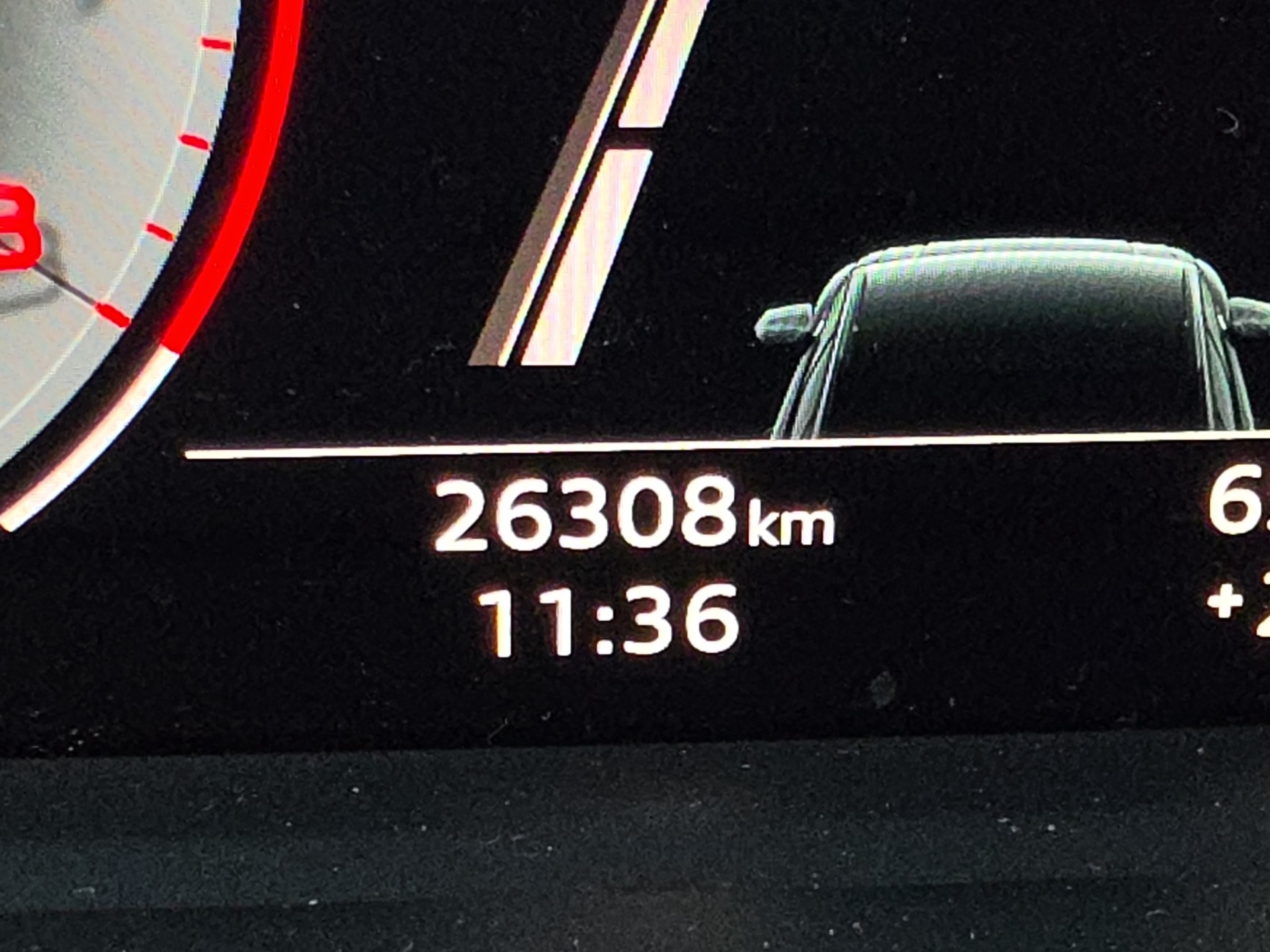 AUDI Q3 1.5 35 TFSI Attraction S-Tronic-image-21