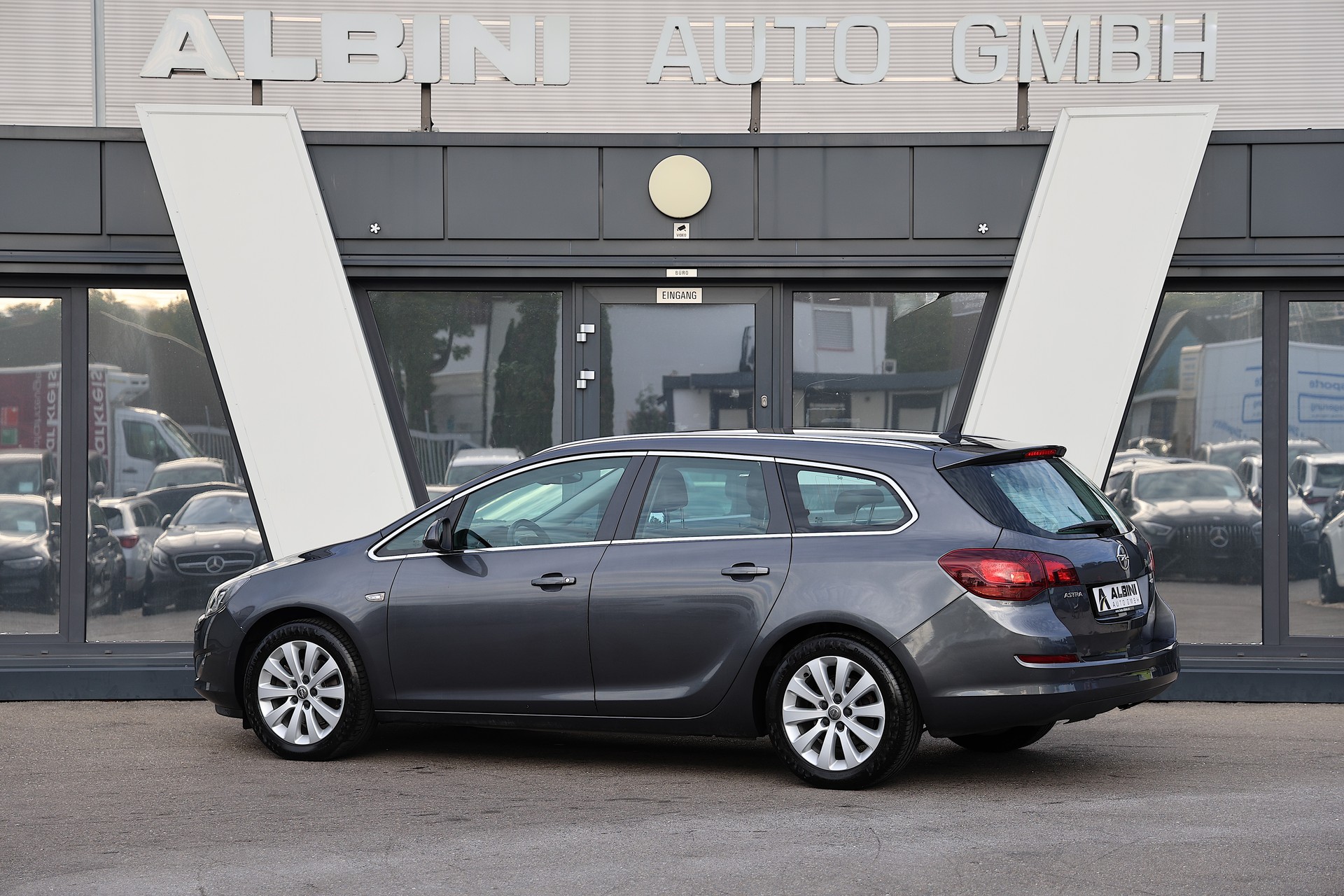 OPEL Astra Sports Tourer 1.7 CDTI *Frisch ab MFK* *Zahnriemen ersetzt* *Kopfzylinder ersetzt*-showroom-element-2