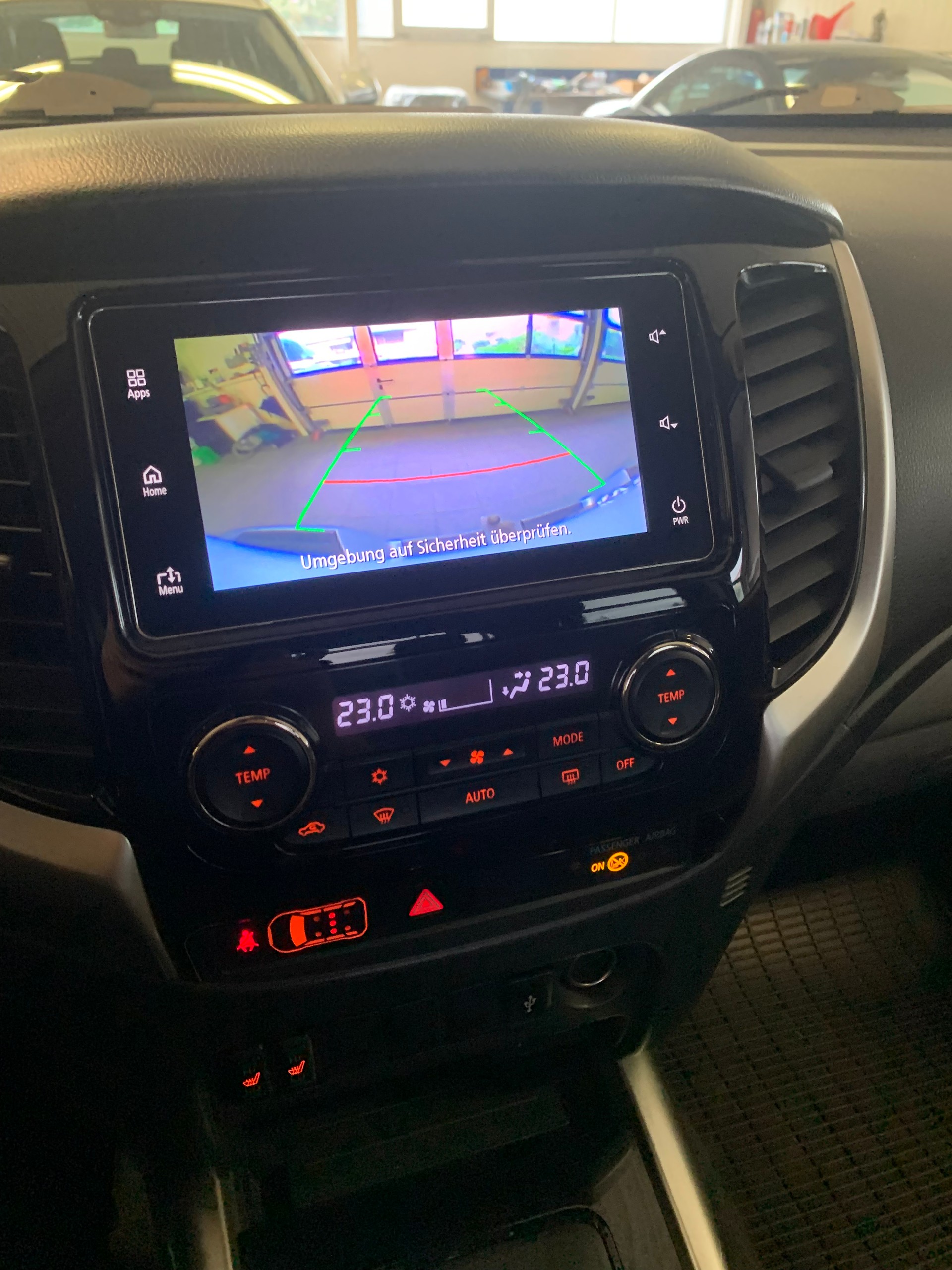 MITSUBISHI L 200 2.4 Style Anniversary Double Cab A-image-9