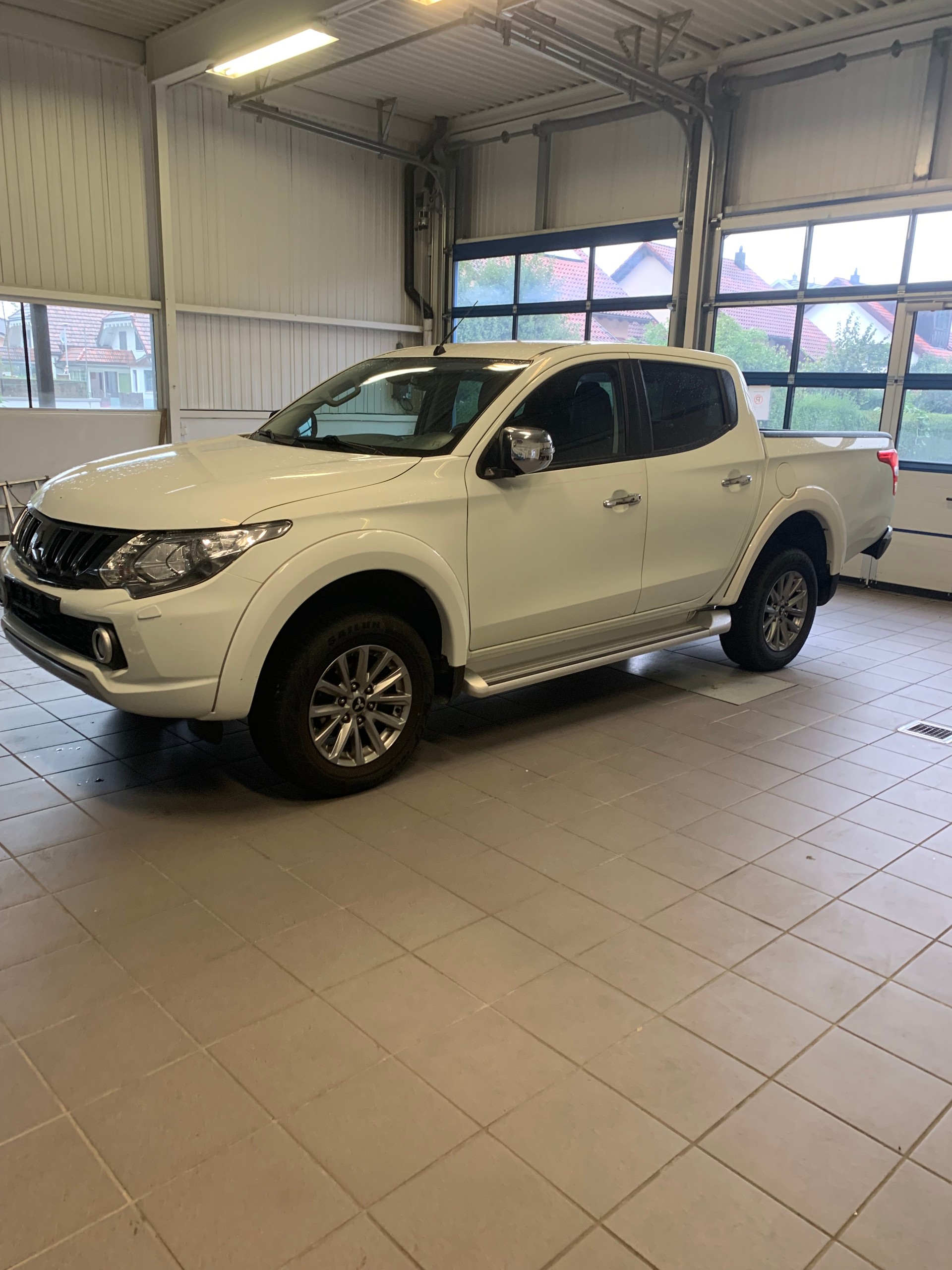 MITSUBISHI L 200 2.4 Style Anniversary Double Cab A-image-1
