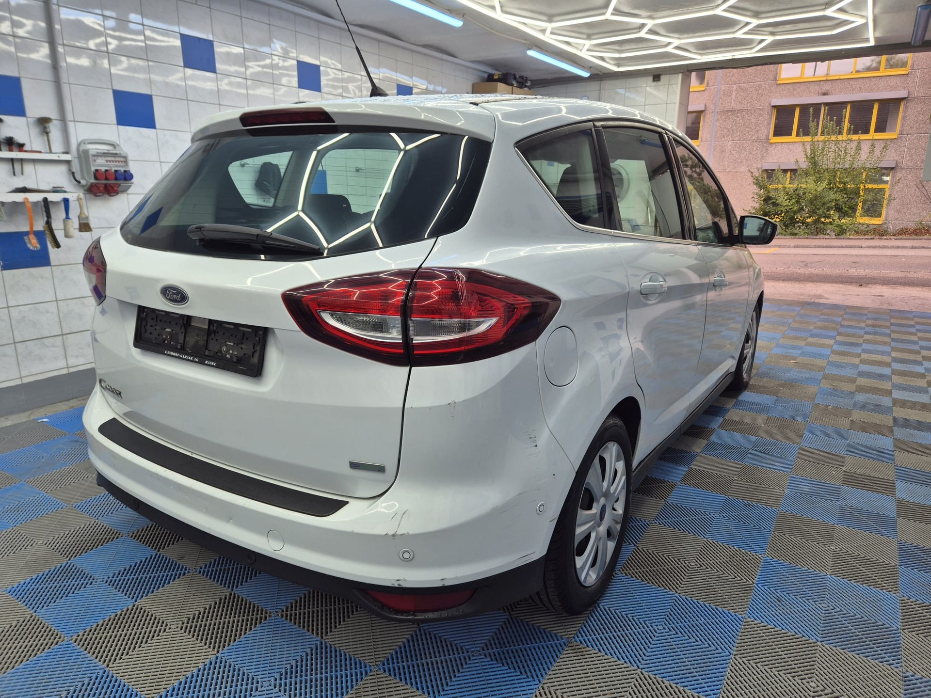 FORD C-Max 1.5 SCTi Titanium Automat-image-2