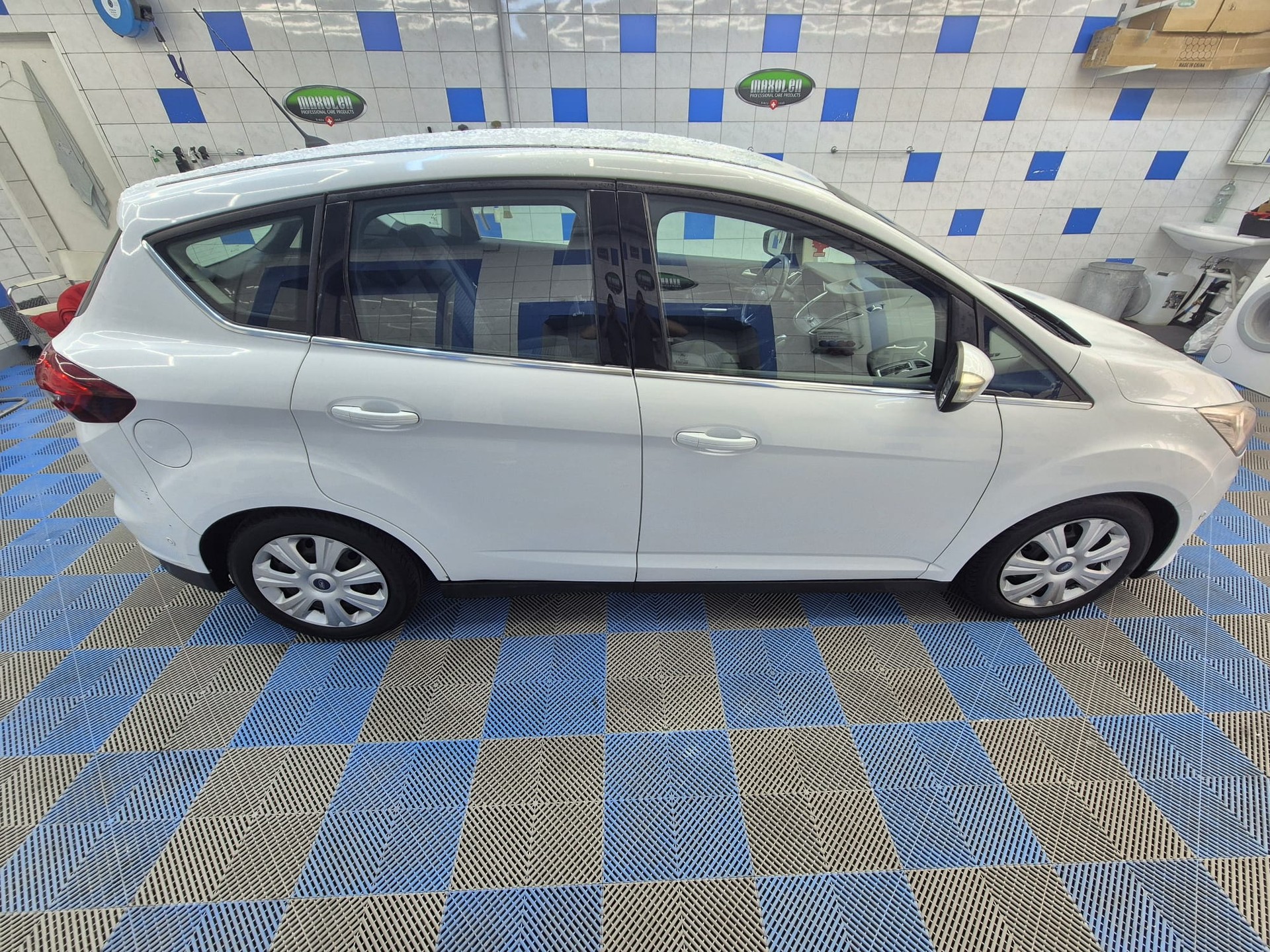 FORD C-Max 1.5 SCTi Titanium Automat-image-4