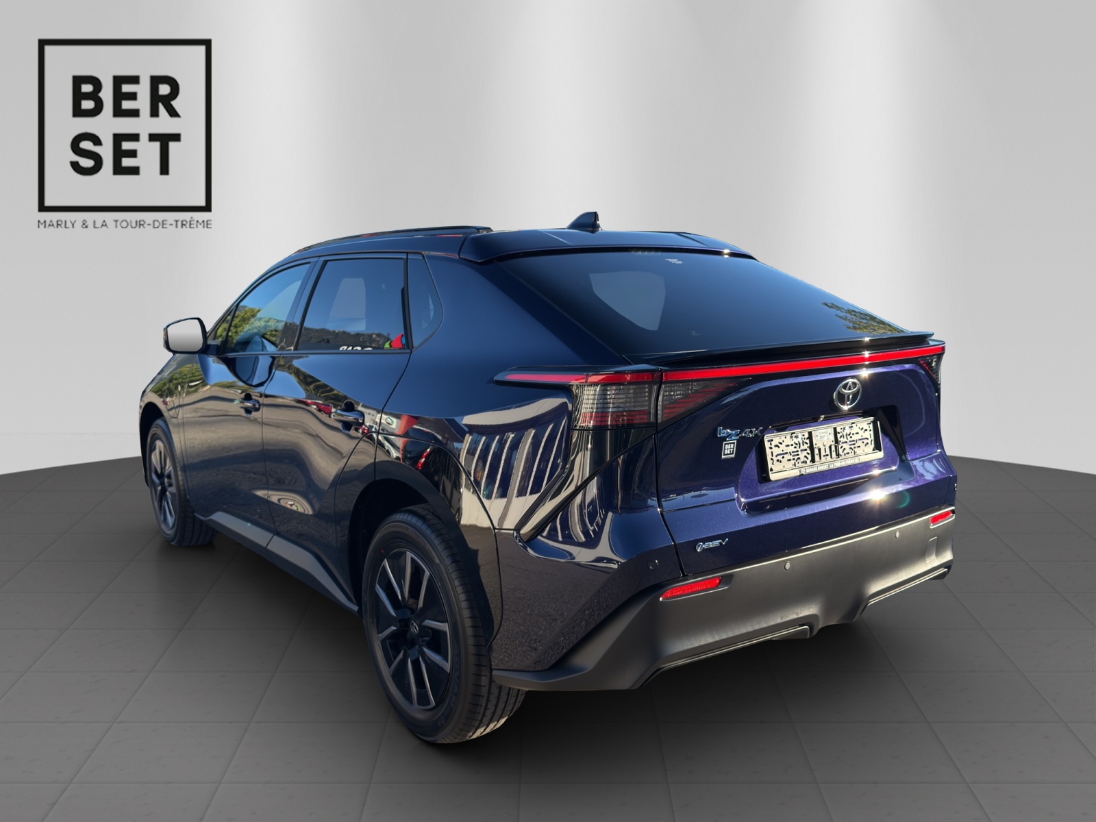 TOYOTA bZ4X Style-showroom-element-2